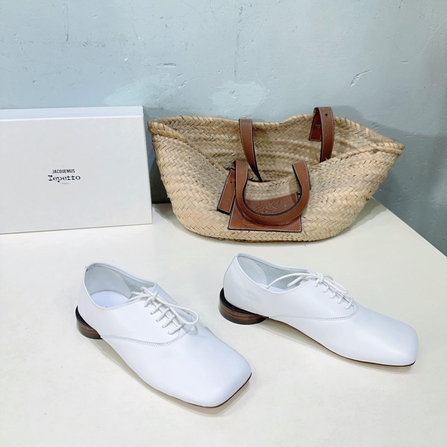 Title: Jacquesquemus x Repetto 25 Autumn Shoe Collection Summary Summary: French brands Jacquesquemus and Repetto collaborate on sculptural ballet shoes with unique square head and round heel - 图片 6