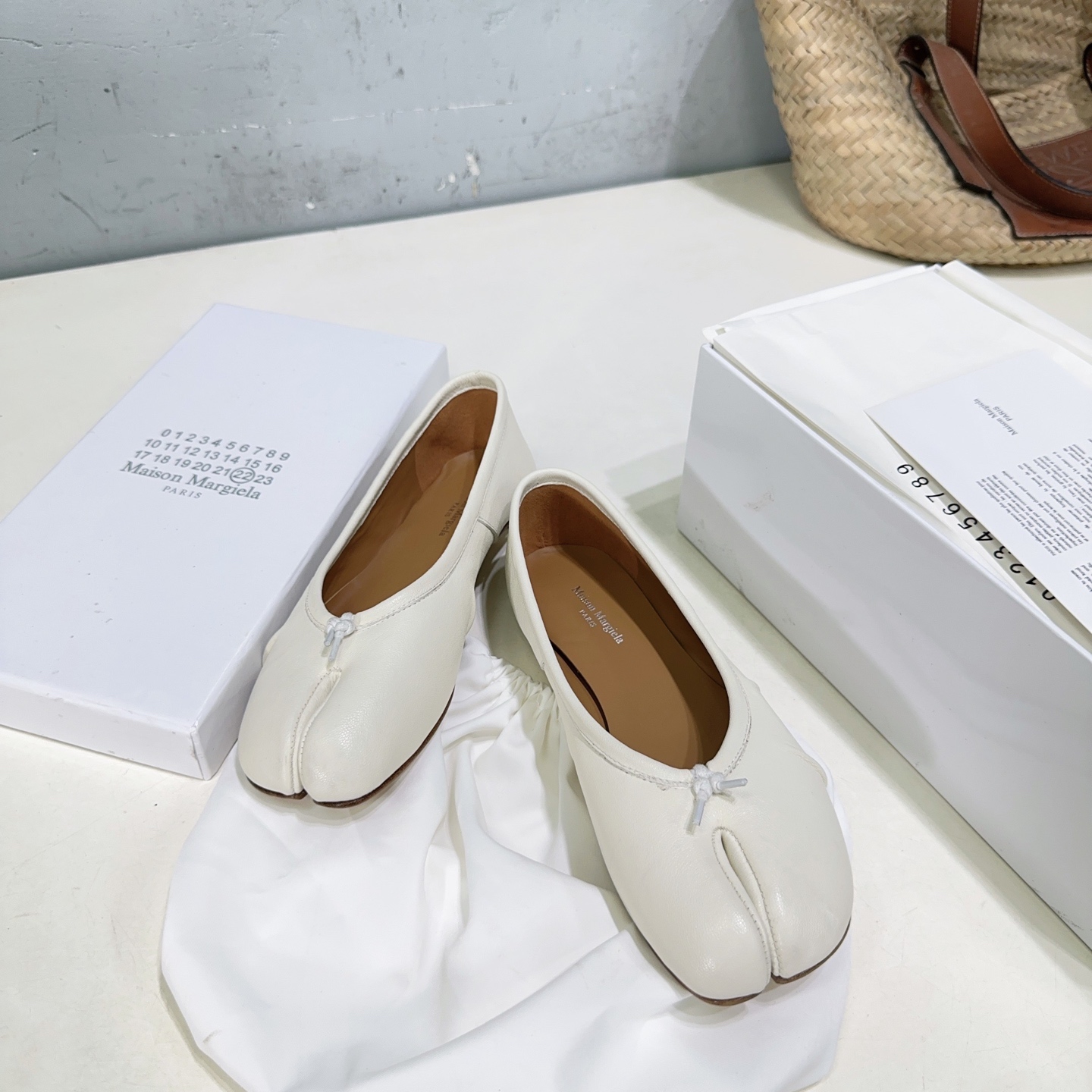 ¡Fábrica de alta calidad! Marca de moda de nicho 🔥 ¡Los clásicos zapatos de ballet tabi Mary Jane con suela plana y pl…
