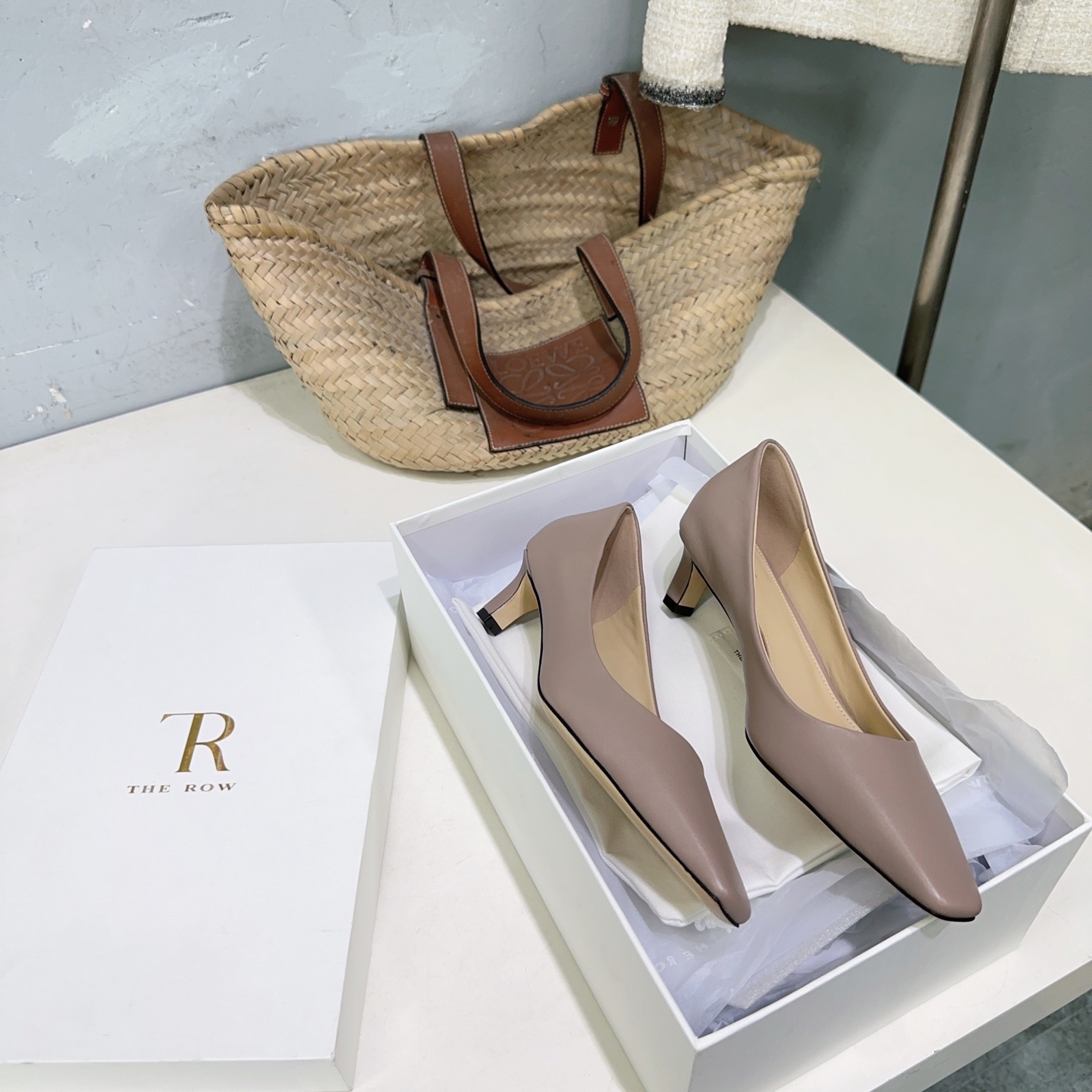 ¡Fábrica de alta calidad! Marca de moda de nicho 🔥 The Row26 zapatos franceses sencillos de tacón alto y punta cuadrad…