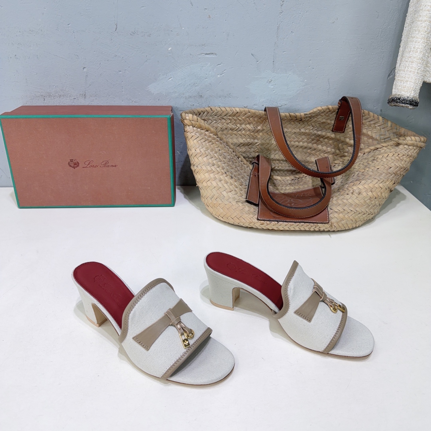 ¡Fábrica de alta calidad! Marca de moda de nicho🔥Loro Piana 26 primavera y verano nuevo LP clásico simple lona cerradu…
