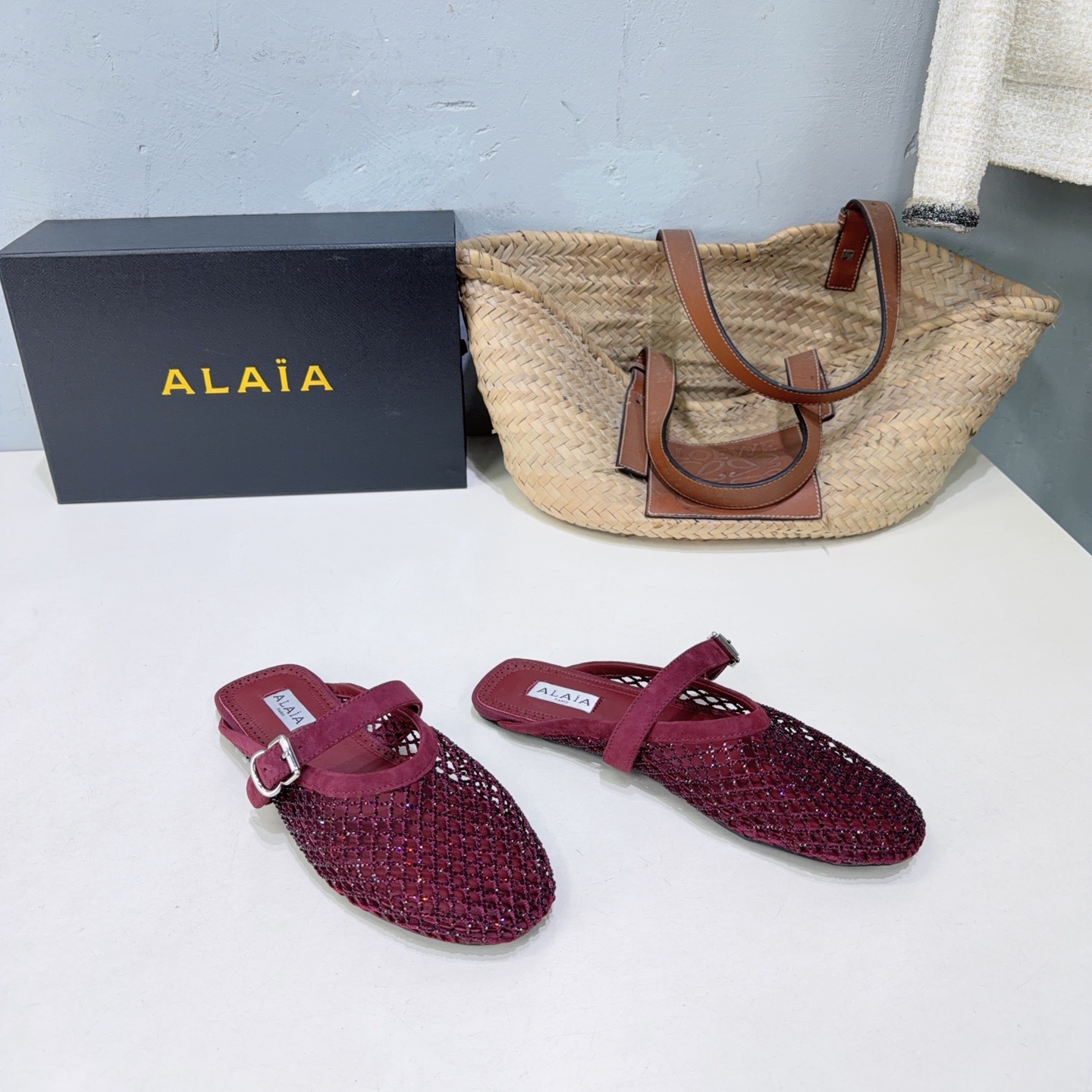 ¡Fábrica de alta calidad! ¡Caja de cuero con hebilla original+! Marca de moda de nicho 🔥Alaia Alaia 26a Gala del Festi…