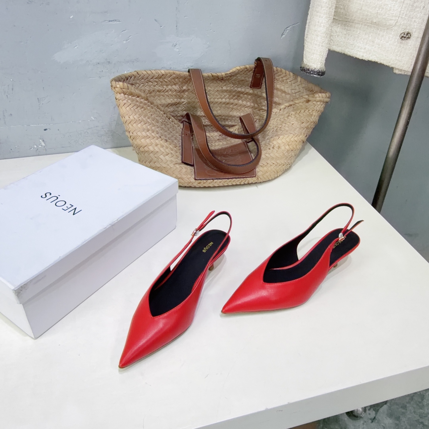 ¡Fábrica de alta calidad! Marca de moda de nicho 🔥NEOUS 26 ¡nuevas sandalias con punta en punta y tacón de gato de est…