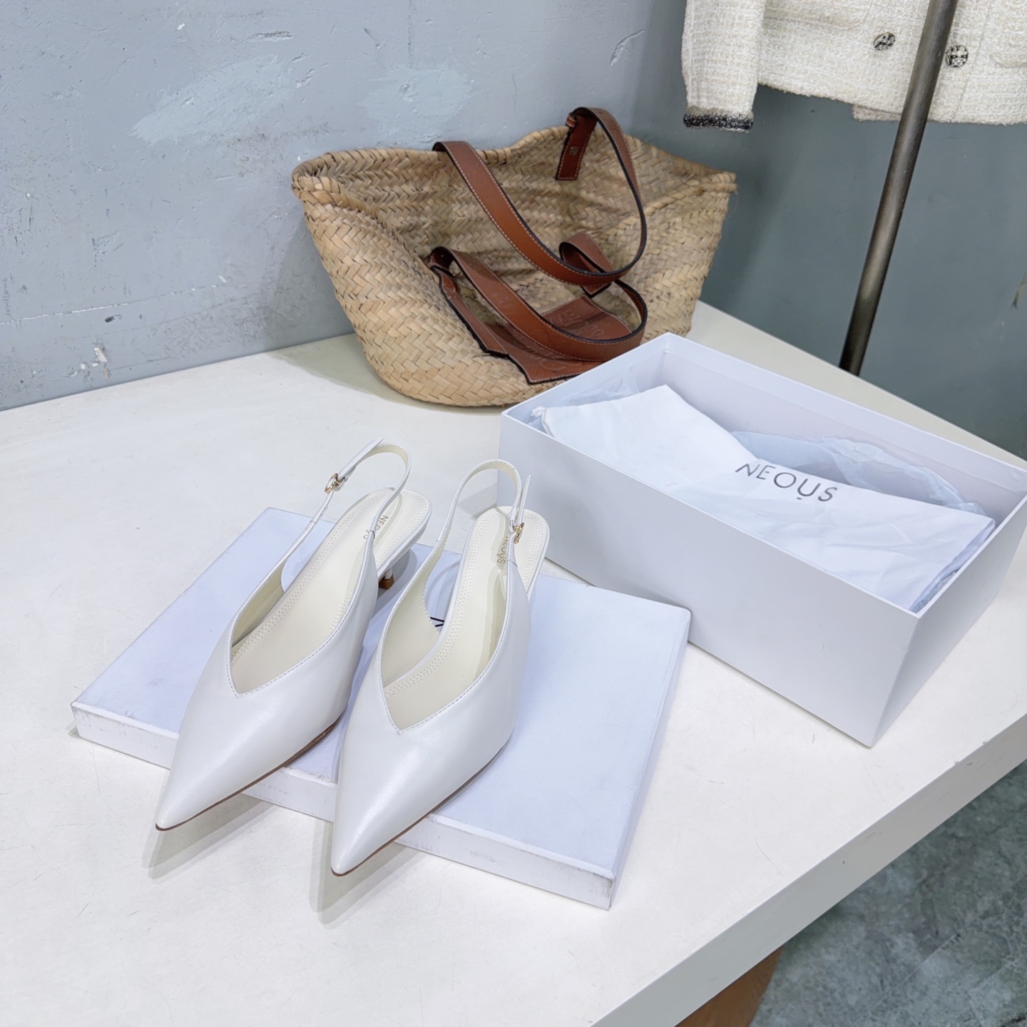 ¡Fábrica de alta calidad! Marca de moda de nicho 🔥NEOUS 26 ¡nuevas sandalias con punta en punta y tacón de gato de est…