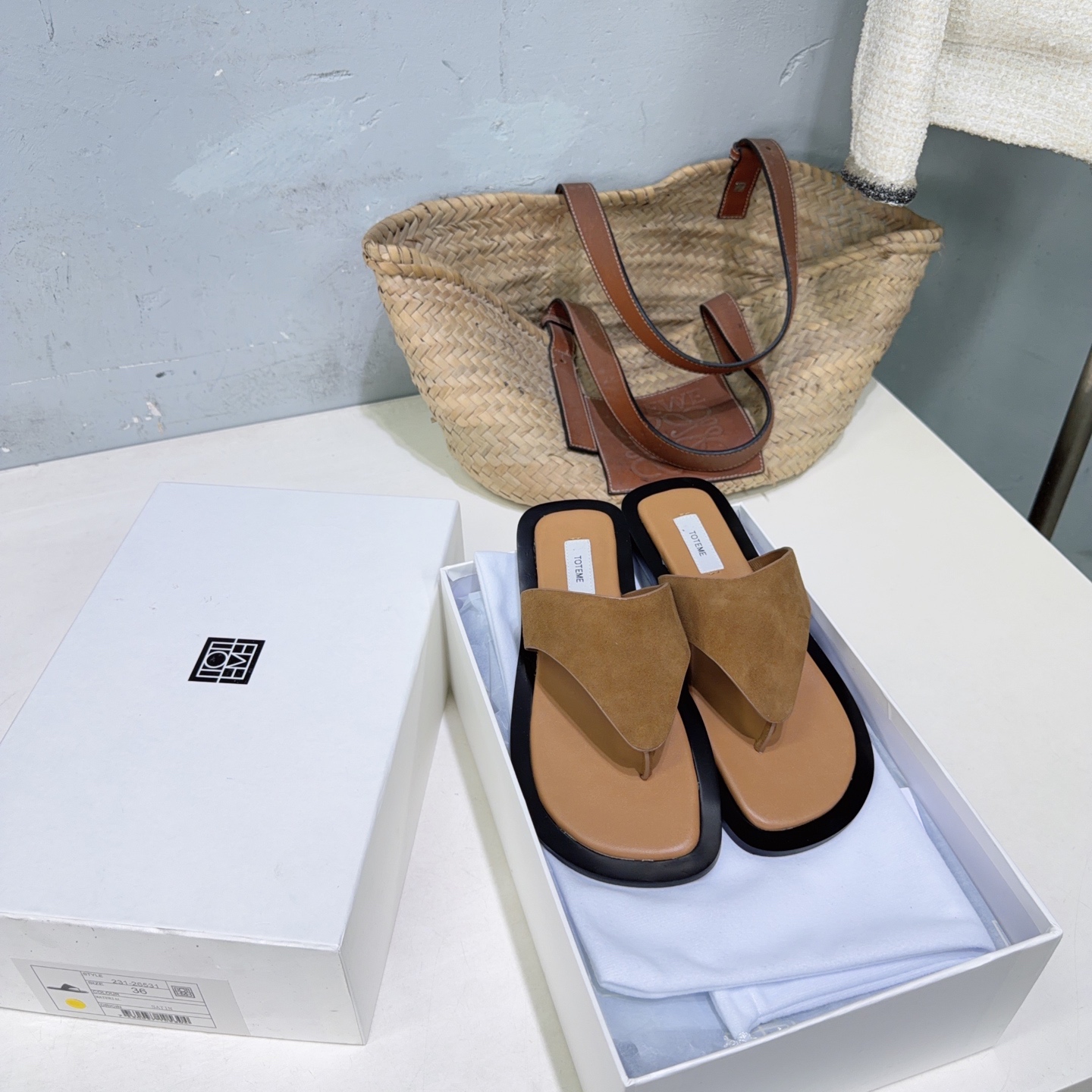 ¡Fábrica de alta calidad! Marca de moda de nicho 🔥Toteme26 nuevas pantuflas planas de estilo minimalista de primavera …
