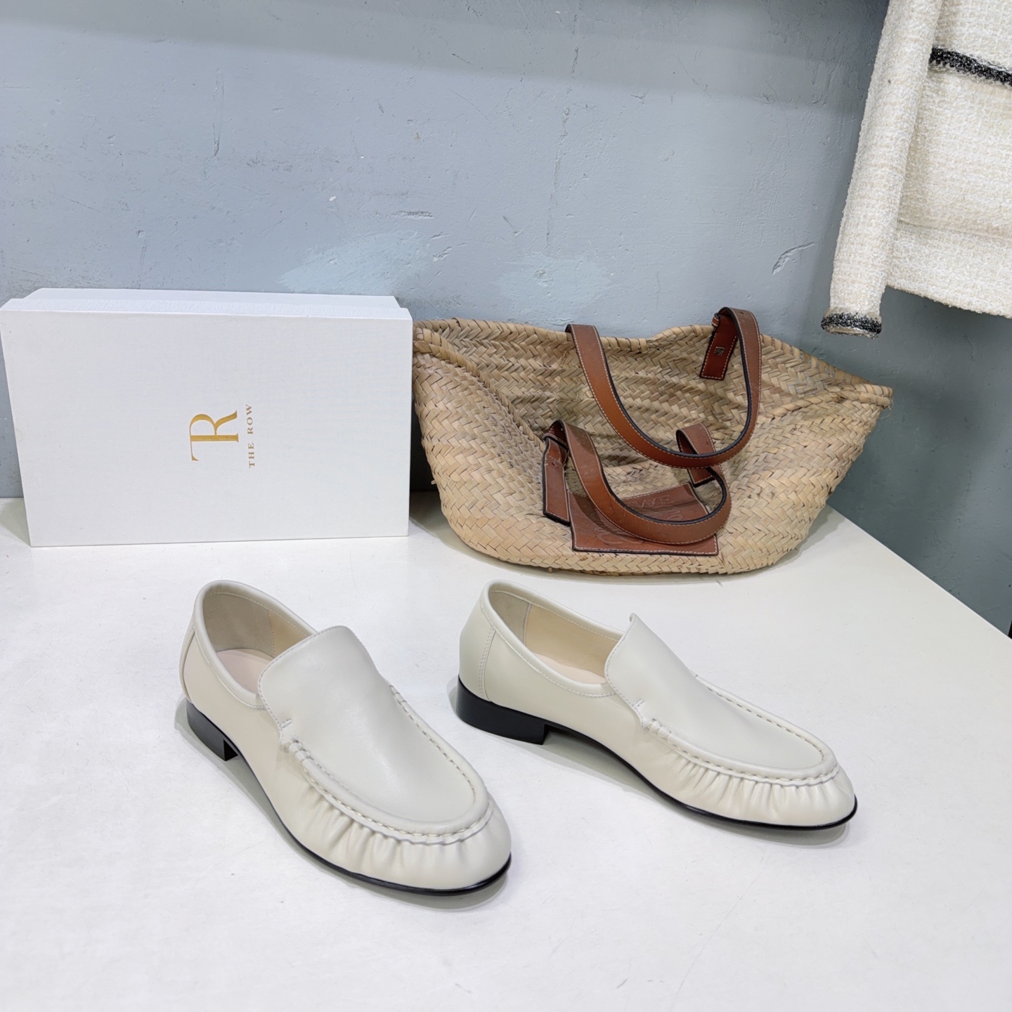 ¡Fábrica de alta calidad! Marca de moda de nicho 🔥 ¡La fila 26 mocasines clásicos neutros retro modernos de primavera …