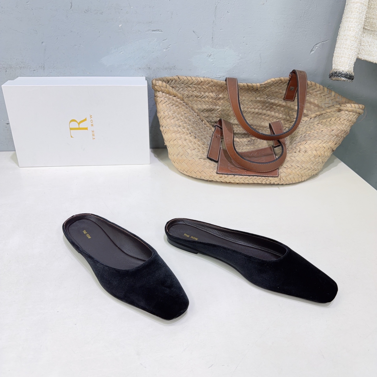 ¡Fábrica de alta calidad! Marca de moda de nicho 🔥 ¡The Row 26, nuevas medias pantuflas de punta cuadrada pequeñas de …