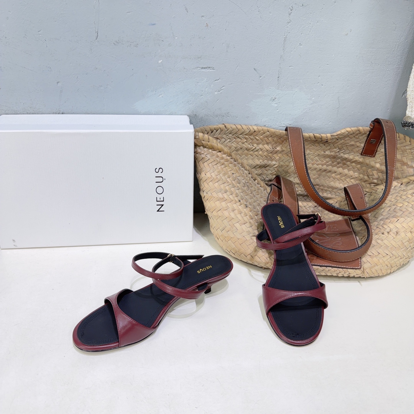 ¡Fábrica de alta calidad! Marca de moda de nicho 🔥NEOUS 26 ¡sandalias simples con tacón de gato para primavera y veran…