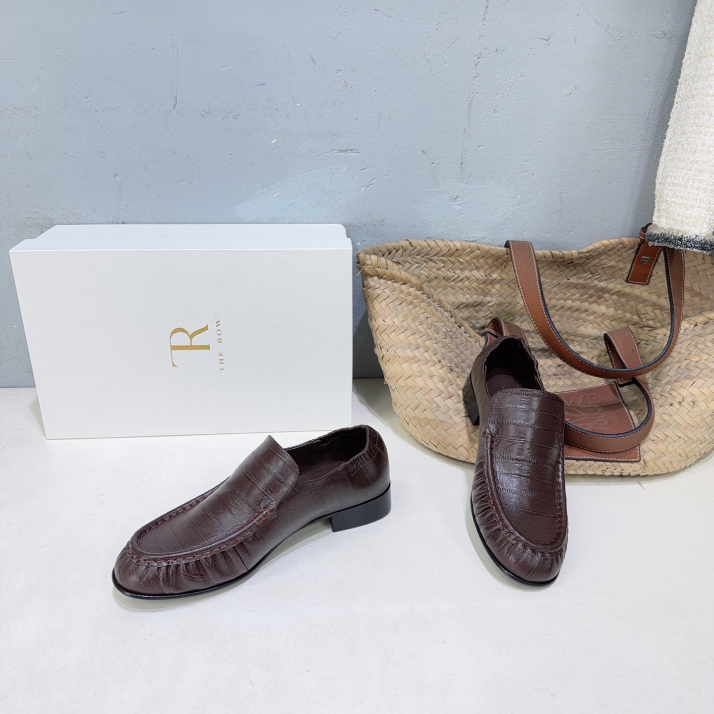 ¡Fábrica de alta calidad! Marca de moda de nicho 🔥 ¡La serie de zapatos individuales con mocasines elásticos modernos …