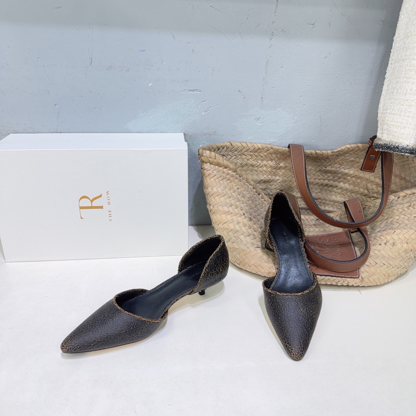 ¡Fábrica de alta calidad! Marca de moda de nicho 🔥 ¡Los zapatos huecos con tacón de gato, puntiagudos, retro, francese…