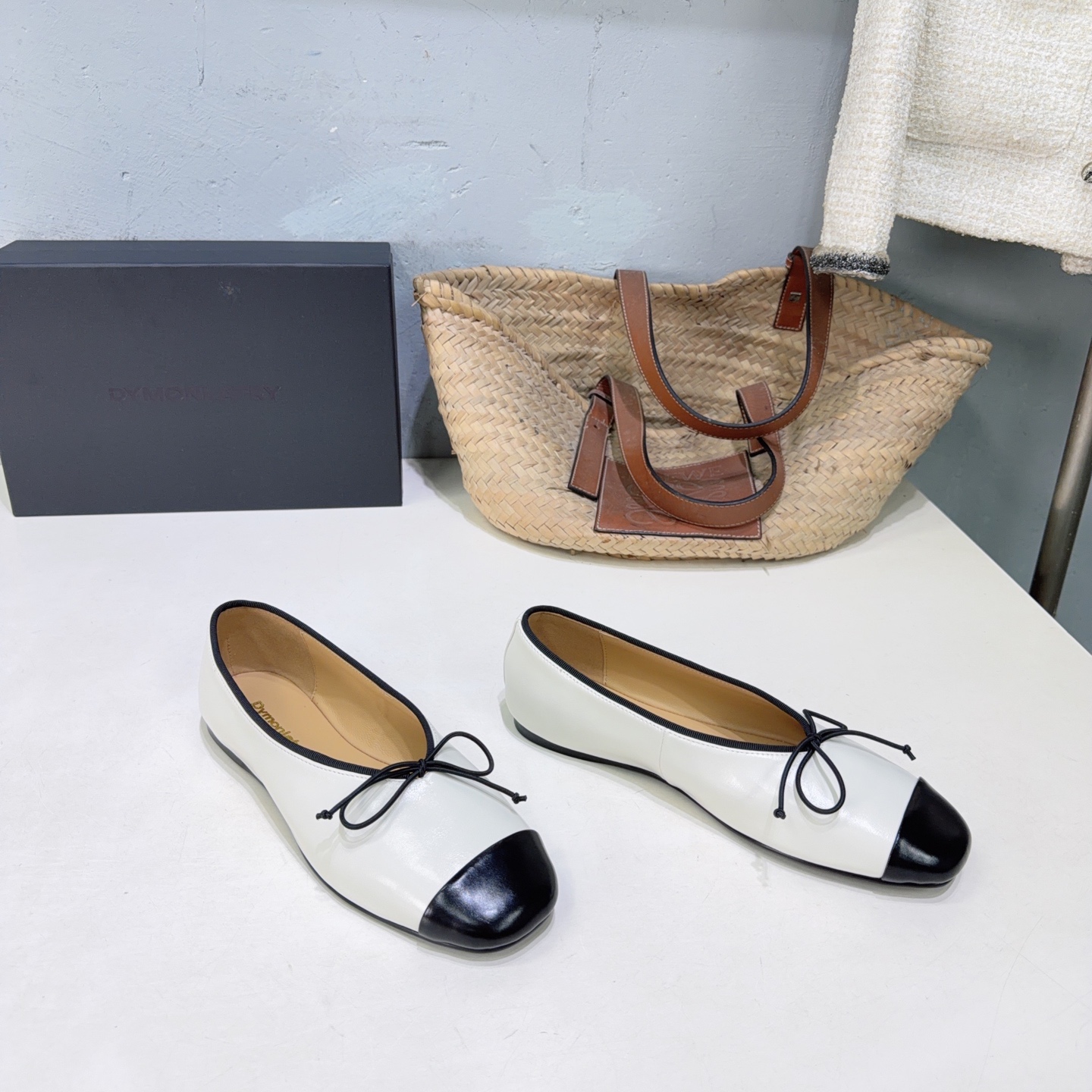 ¡Fábrica de alta calidad! Marca de moda de nicho 🔥DYMONLATRY𝟐𝟔ss nuevos productos de otoño e invierno Zapatos planos…