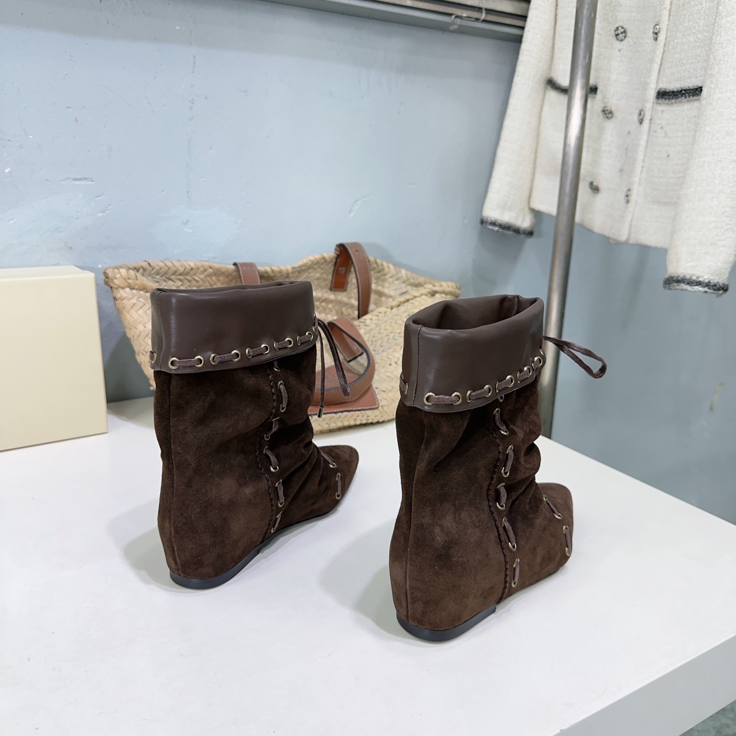 ¡Fábrica de alta calidad! Marca de moda de nicho 🔥Unfolio 26ss otoño e invierno nuevas botas cortas retro de principio…