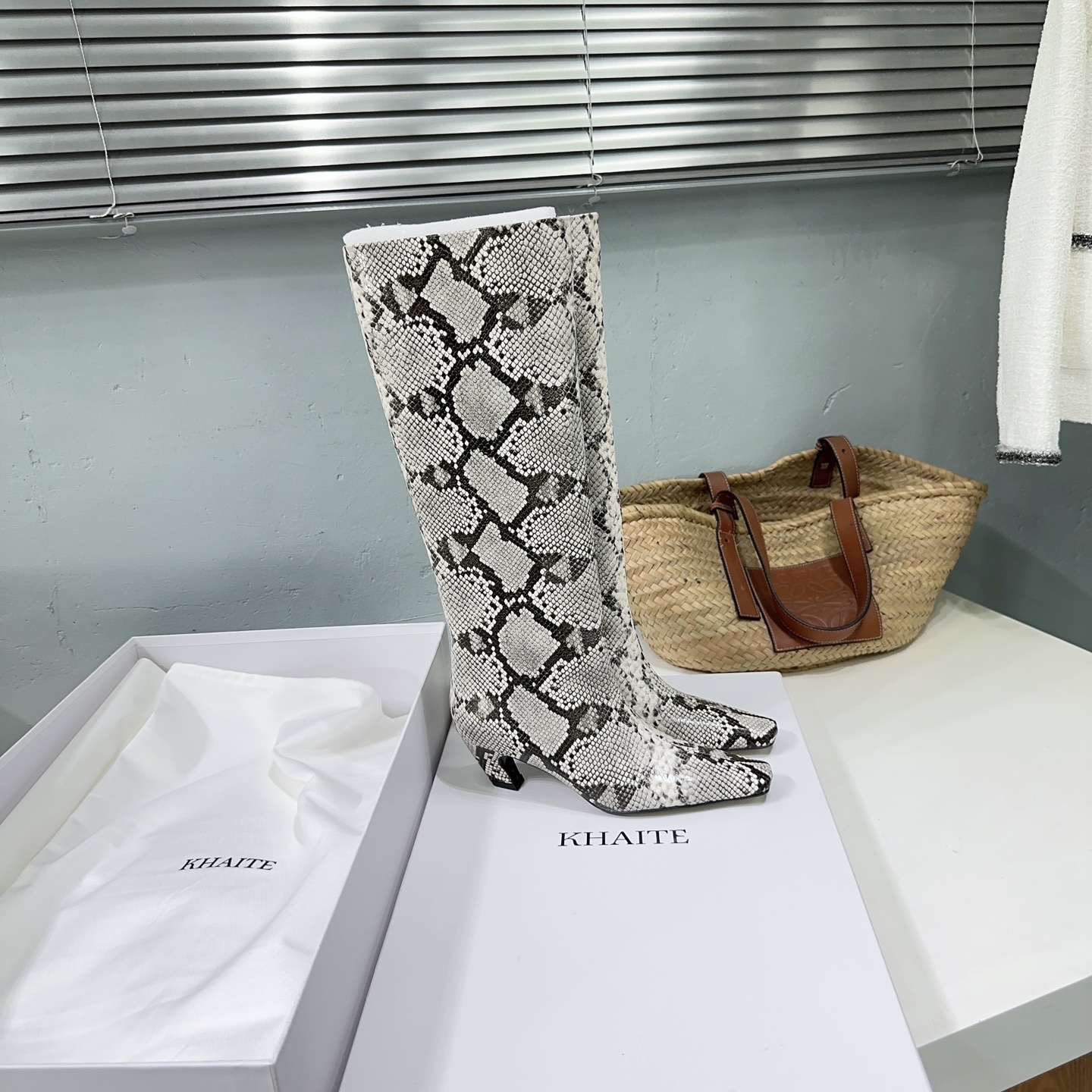 ¡Fábrica de alta calidad! Marca de moda de nicho 🔥Khaite 2026ss nuevas botas de tacón de gato de otoño e invierno bota…