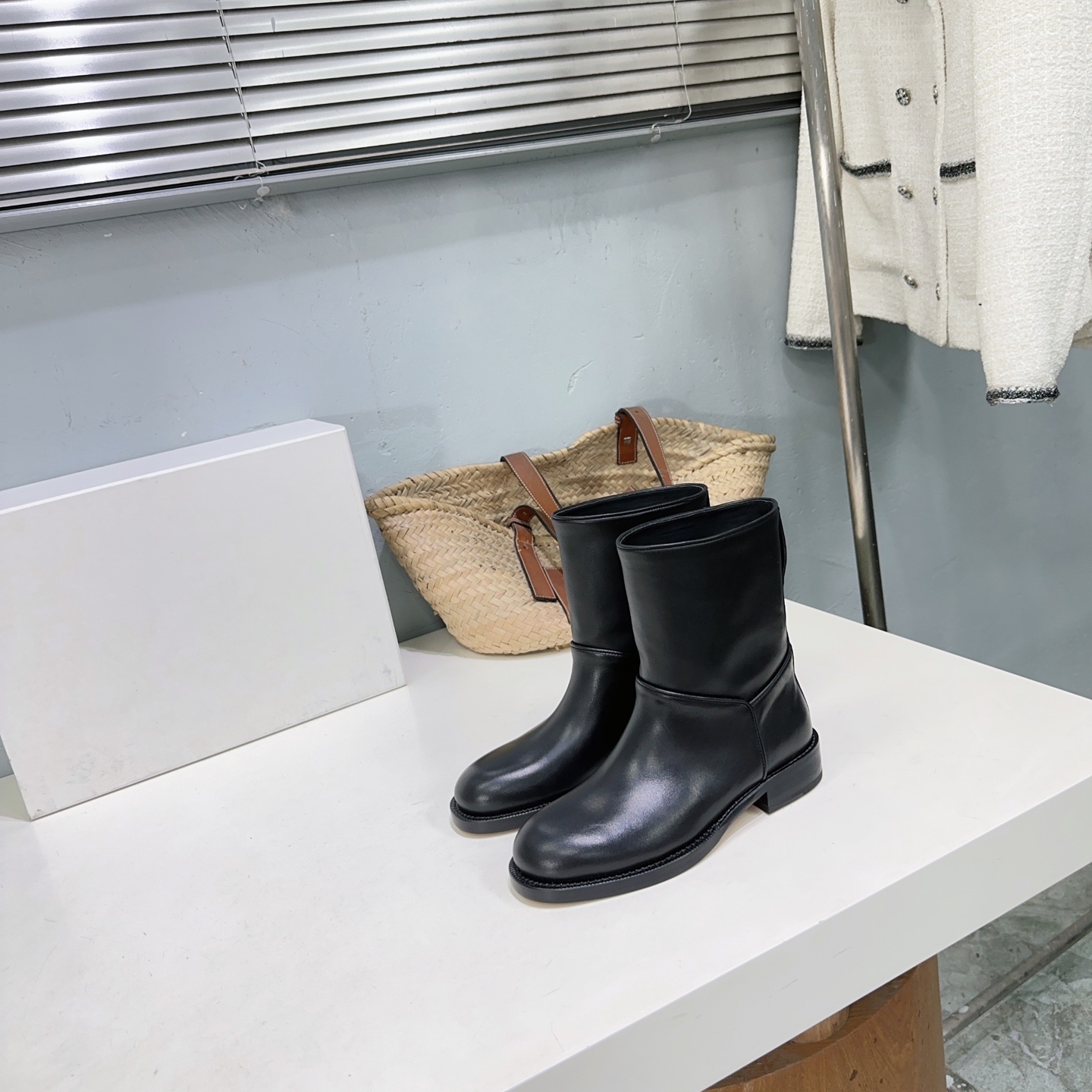 ¡Fábrica de alta calidad! Marca de moda de nicho 🔥¡Calidad superior! The Row ✨26ss nuevas botas cortas sin cordones co…