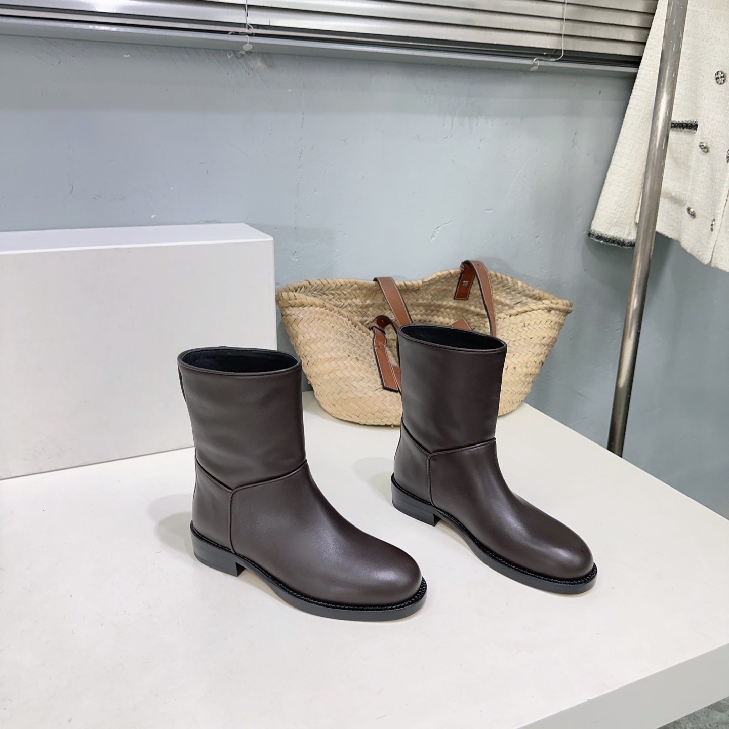 ¡Fábrica de alta calidad! Marca de moda de nicho 🔥¡Calidad superior! The Row ✨26ss nuevas botas cortas sin cordones co…