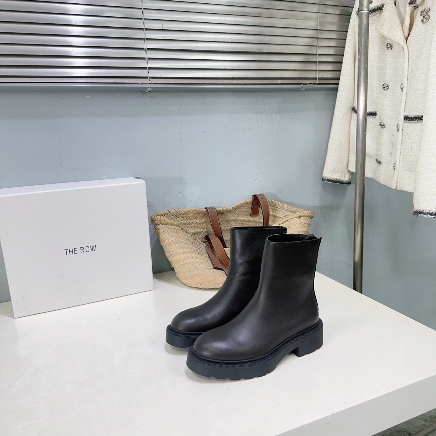 ¡Fábrica de alta calidad! Marca de moda de nicho 🔥¡Calidad superior! The Row ✨26ss otoño e invierno nuevas botas corta…