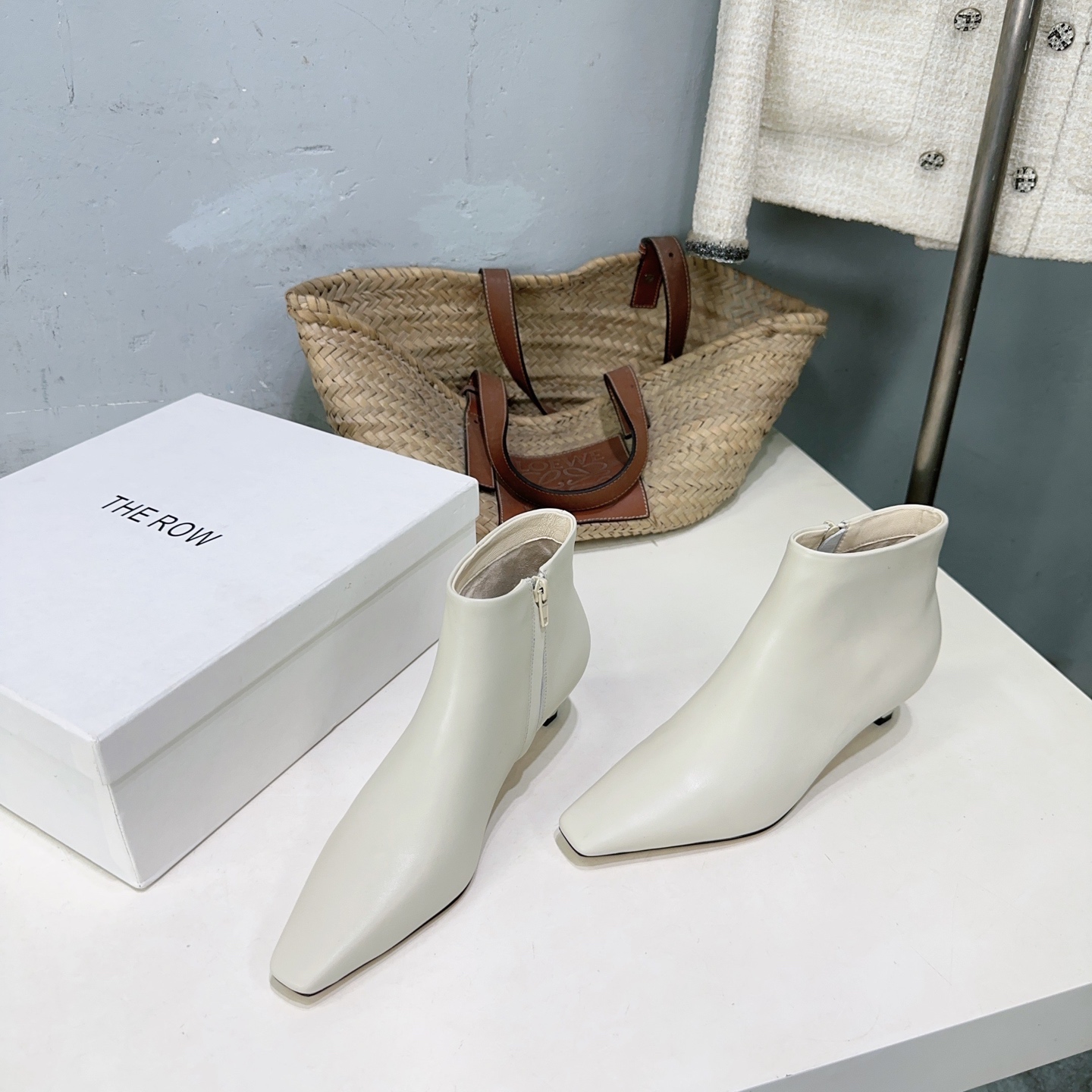 ¡Fábrica de alta calidad! Marca de moda de nicho 🔥THE ROW26 ¡Nuevas botas cortas y zapatos nude con tacón de gato y pu…