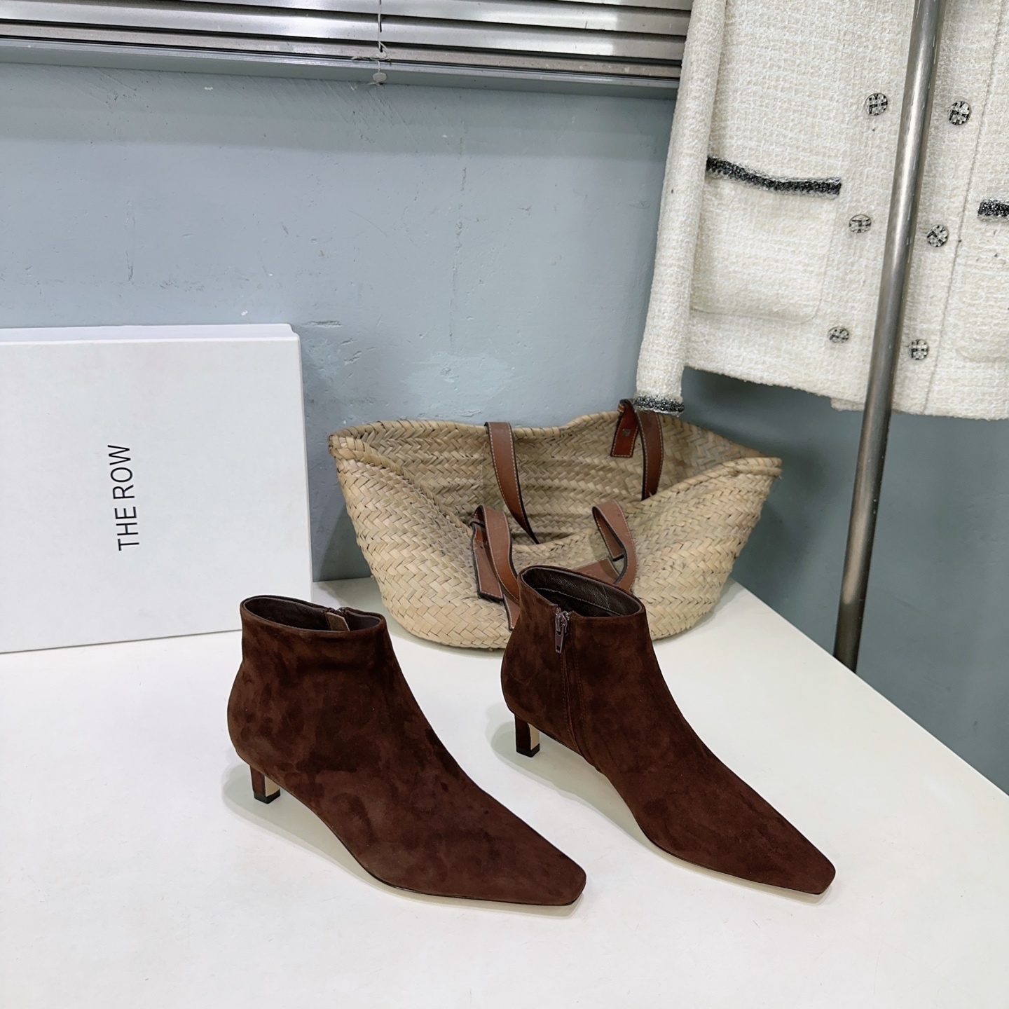 ¡Fábrica de alta calidad! Marca de moda de nicho 🔥THE ROW26 ¡Nuevas botas cortas y zapatos nude con tacón de gato y pu…