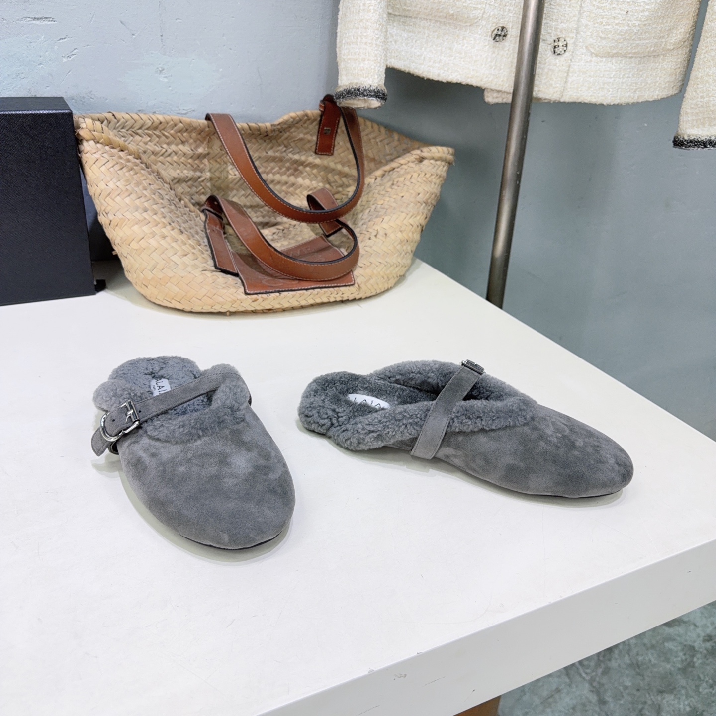 ¡Fábrica de alta calidad! Marca de moda de nicho 🔥ALAIA ｜ Alaia 26ss nuevos zapatos planos de piel Mary Jane de otoño …