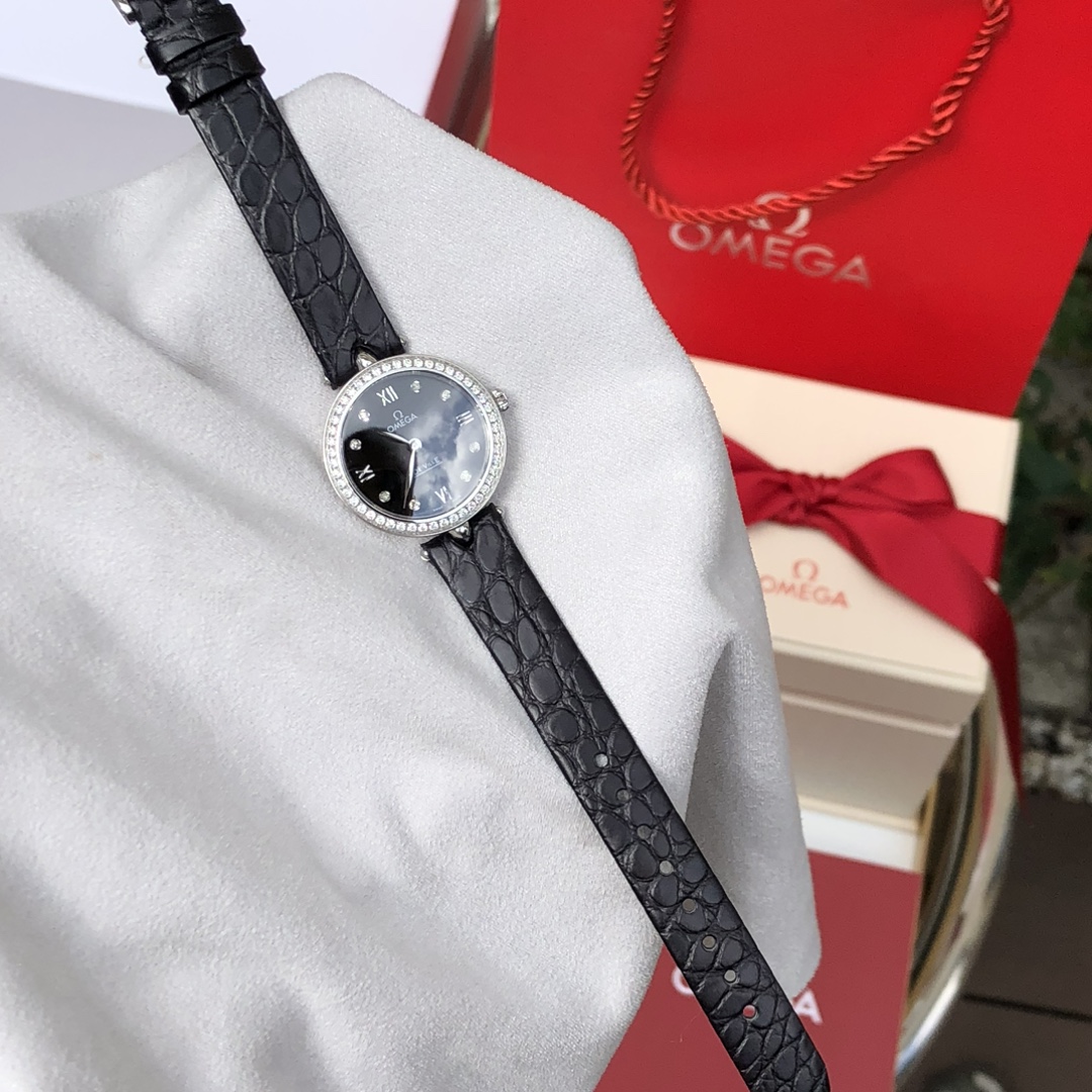 NO:390351,Black strap Black dial New color matching,19860909黑色表带 黑色表盘 新到配色先来,,Watch