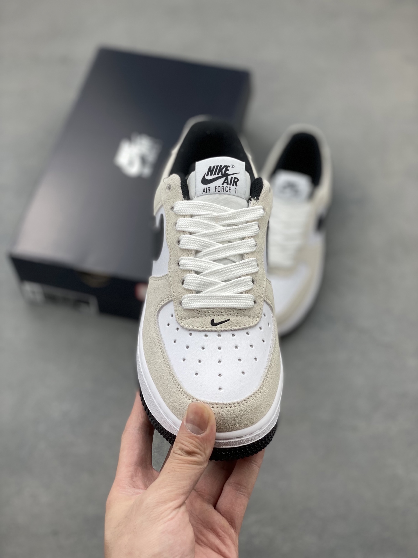 Nike Air Force 1 '07 Low Sneakers - White/Black, Limited Edition Style 3 i1748977446796 8138 0 1