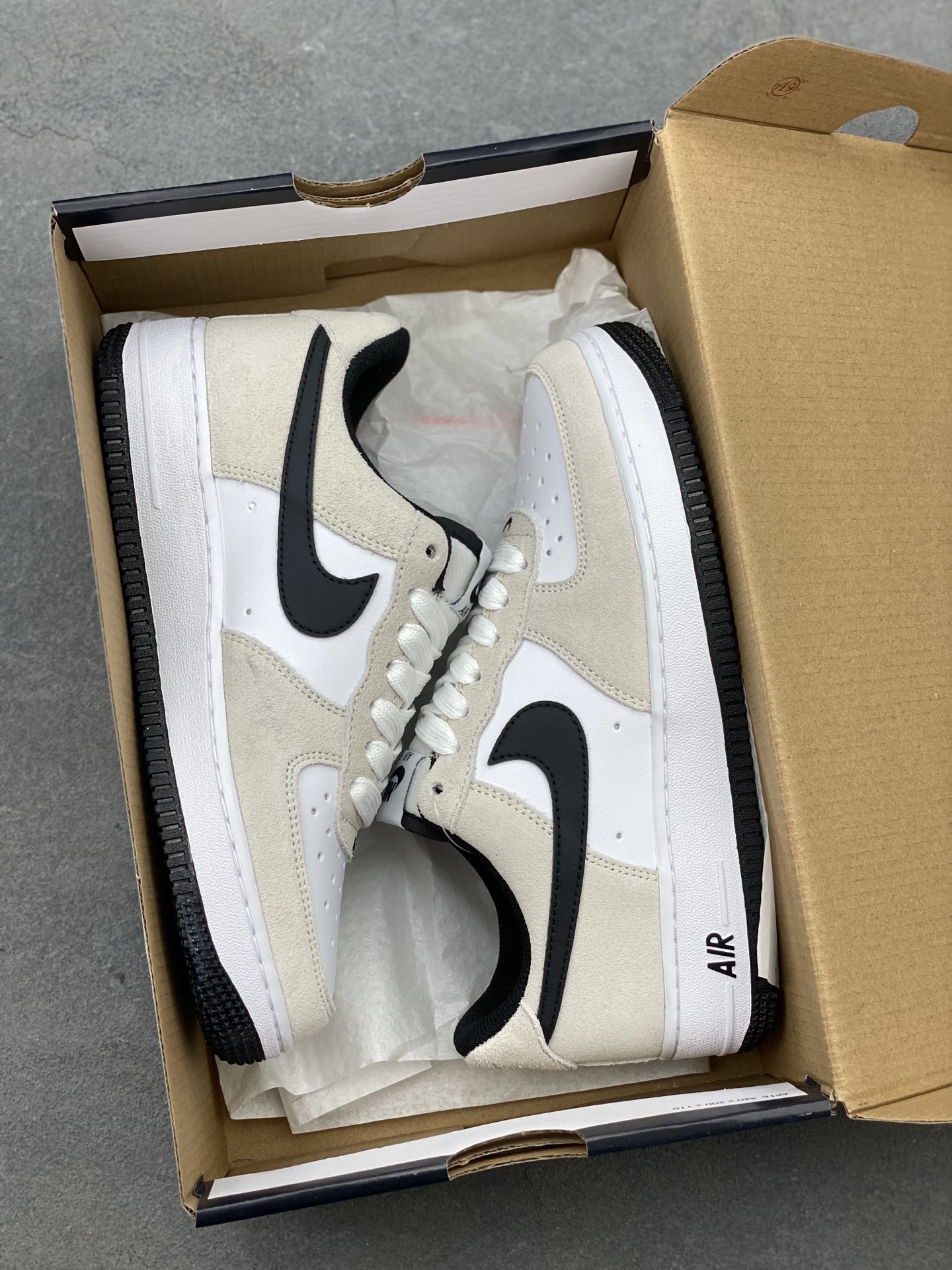 Nike Air Force 1 '07 Low Sneakers - White/Black, Limited Edition Style 10 i1748977446808 6277 0 8