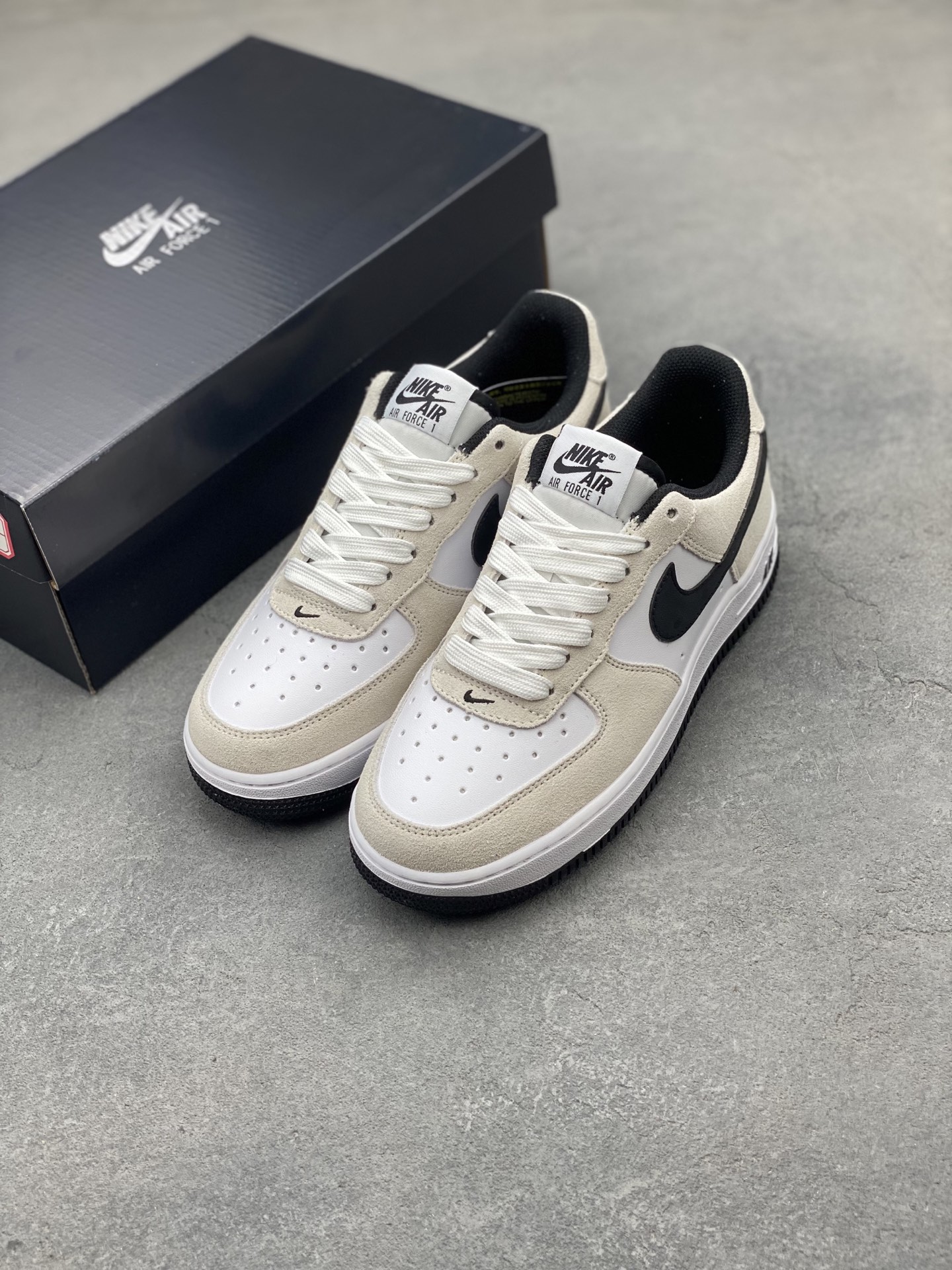 Nike Air Force 1 '07 Low Sneakers - White/Black, Limited Edition Style 9 i1748977452952 4017 0 7