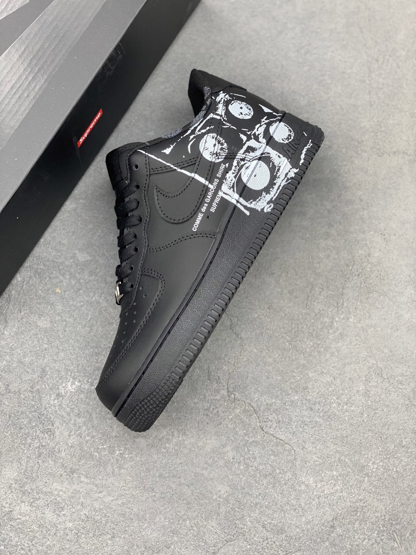 Nike Air Force 1 '07 Low Black Comme des Garcons SHIRT Supreme Sneakers 8 i1748977517630 1987 0 6