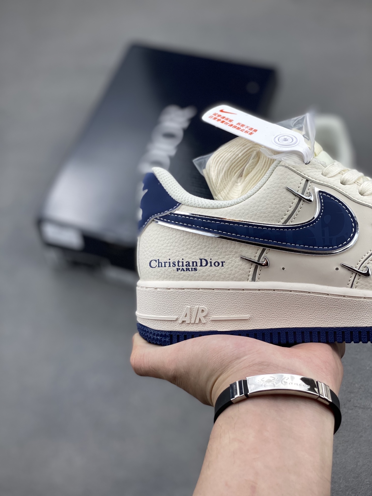 Nike Air Force 1 '07 Low x Dior Limited Edition Sneakers - XS2869-001 6 i1748977577291 7968 0 4