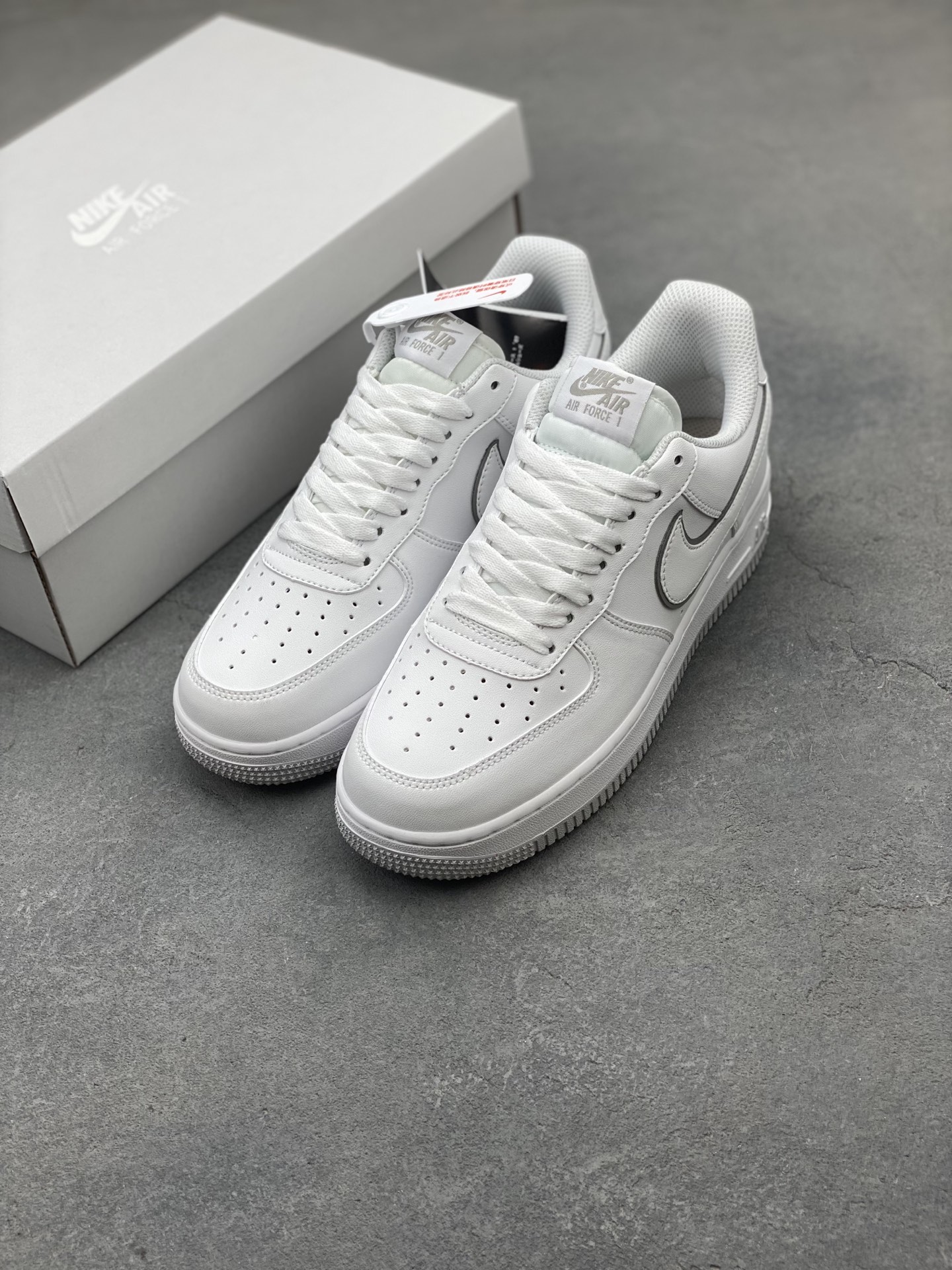 Nike Air Force 1 Low White DX5805-100 - Premium Quality, Classic Style 8 i1748977734124 9388 0 7