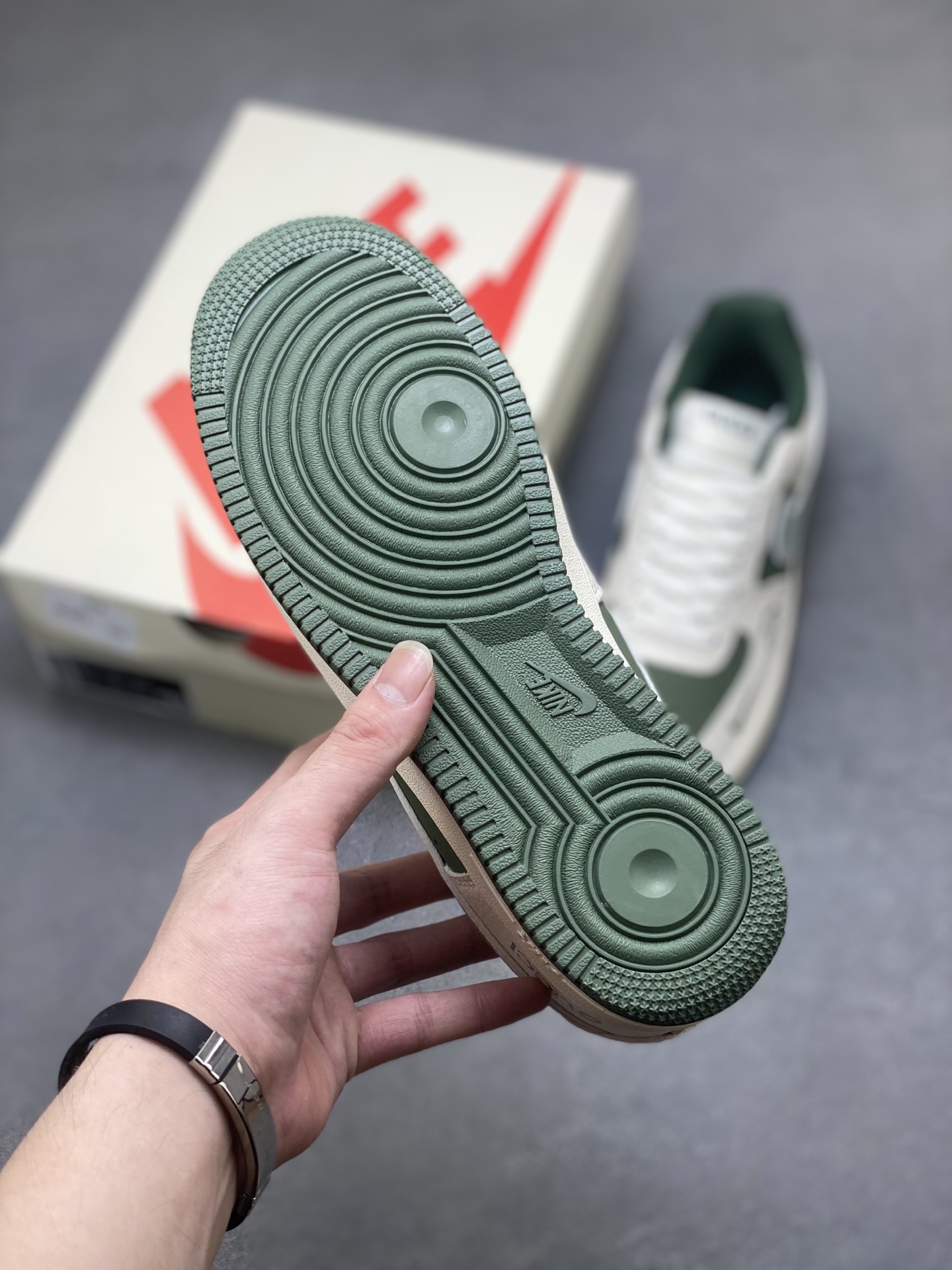 Nike Air Force 1 '07 Low Green/White Custom Sneakers Limited Edition 7 i1750959062500 1364 0 5