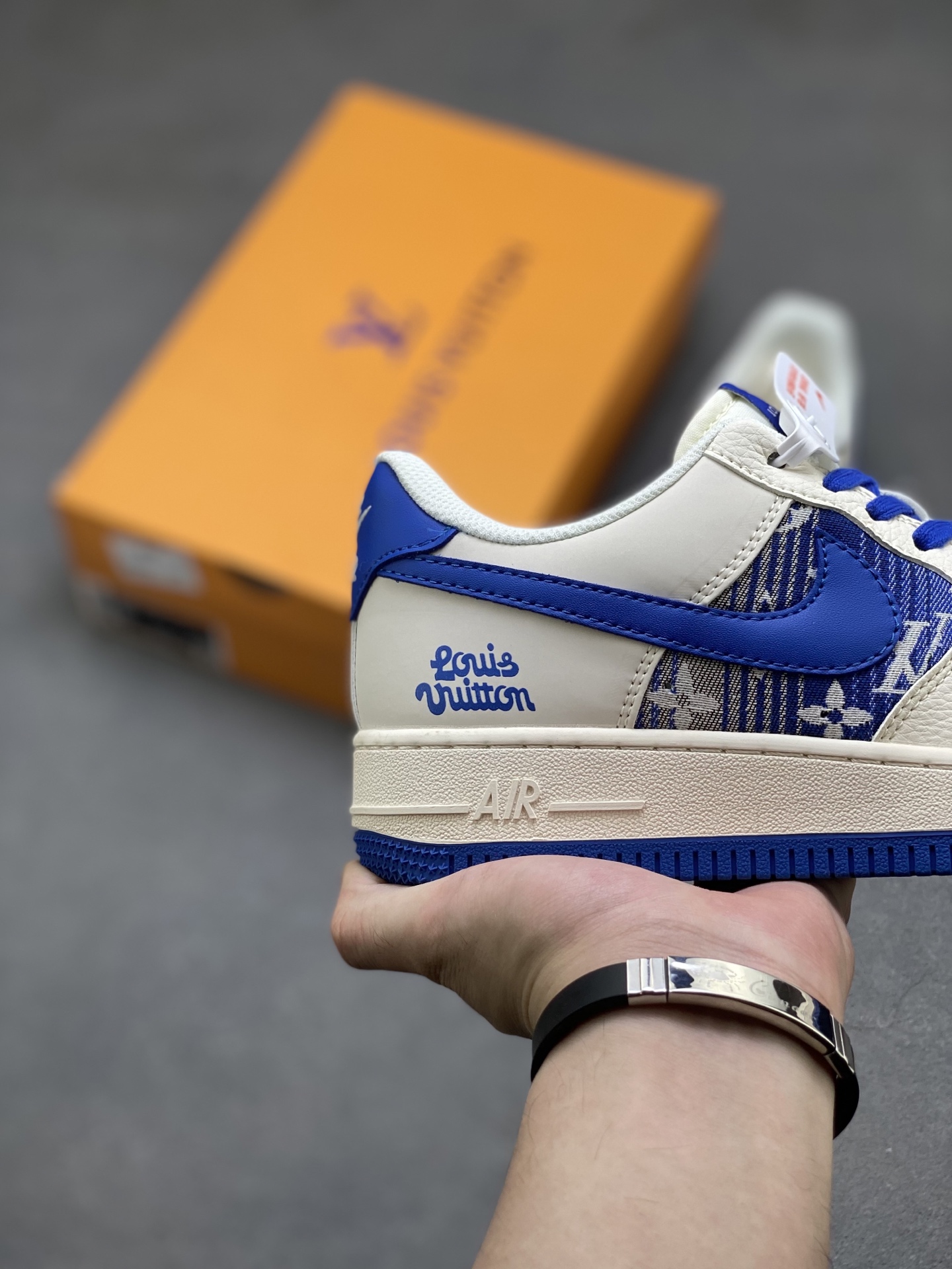 Nike Air Force 1 '07 Low Louis Vuitton Blue,Limited Edition Sneakers 6 i1751398041894 6971 0 4