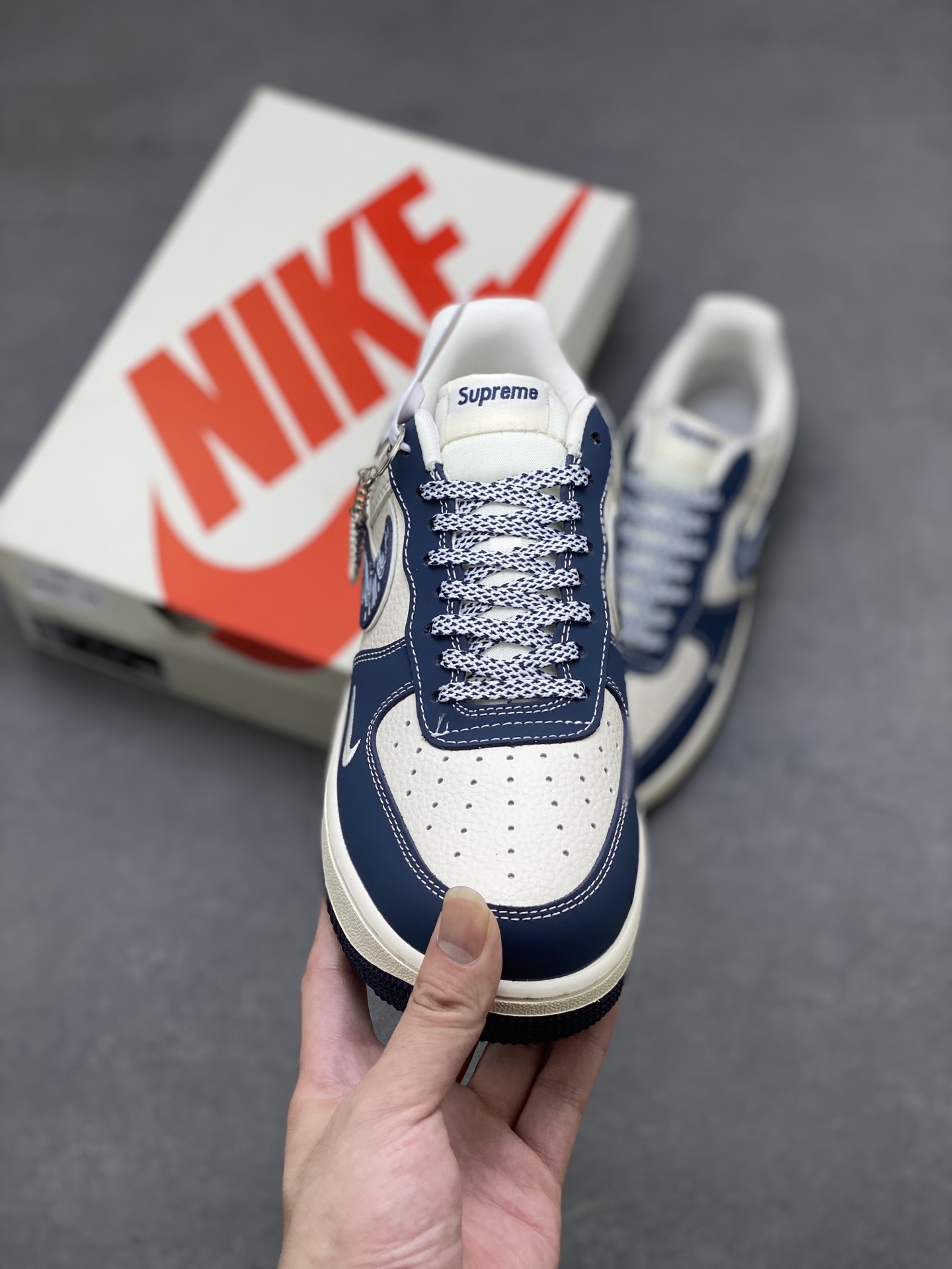 Nike Air Force 1 '07 Low Supreme Collab Sneakers - Navy Blue/White 3 i1751398111660 5293 0 1