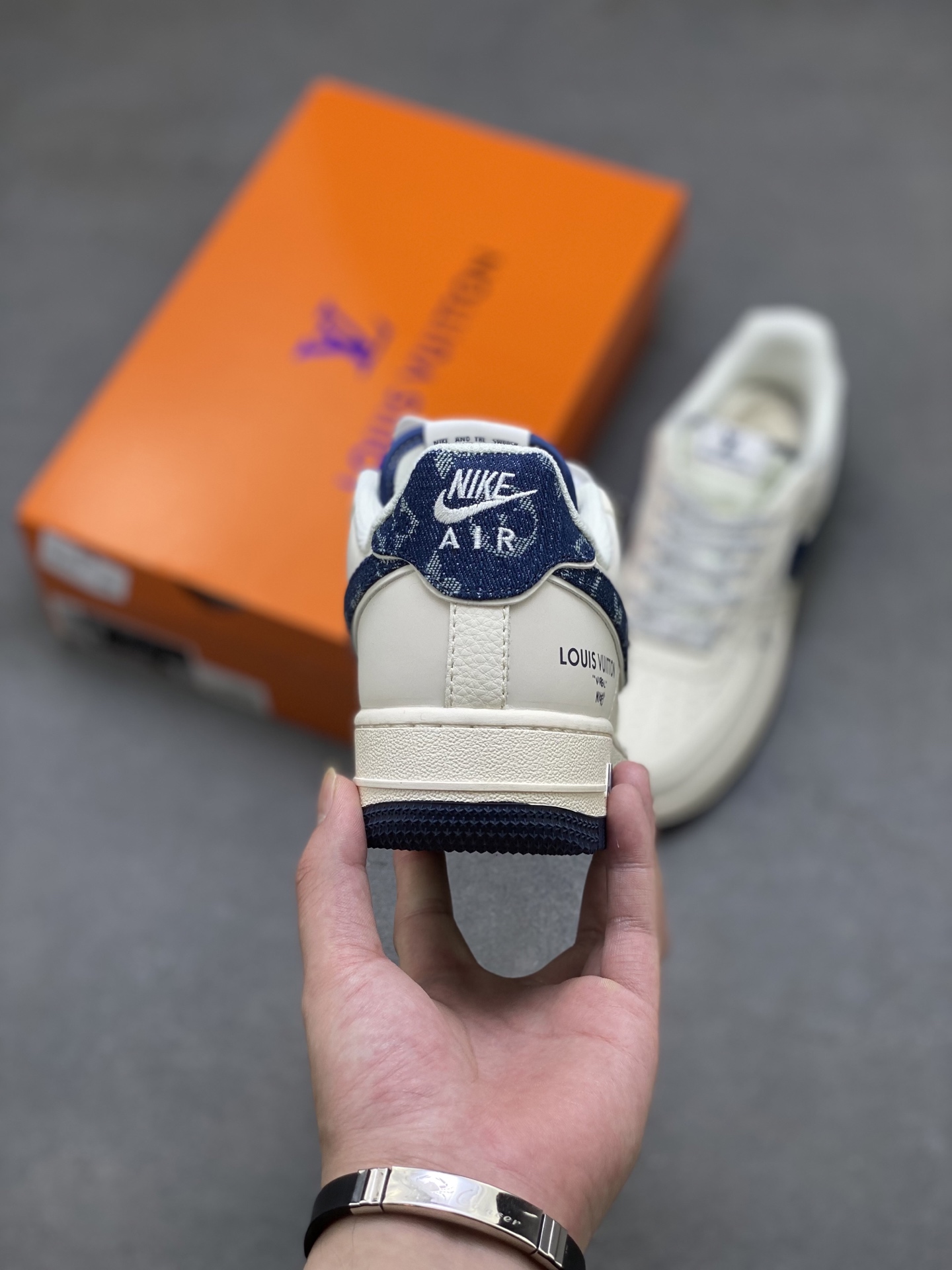Nike Air Force 1 Low Louis Vuitton Denim - Limited Edition Sneakers 5 i1751398162712 6730 0 3