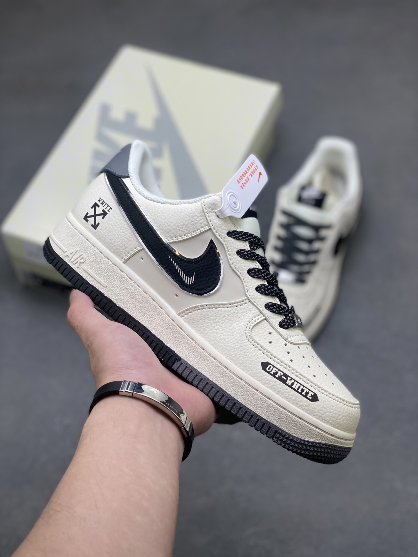 Nike Air Force 1 '07 Low Sneakers: Off-White Edition, Limited Release 2 i1751992652972 6086 0 0