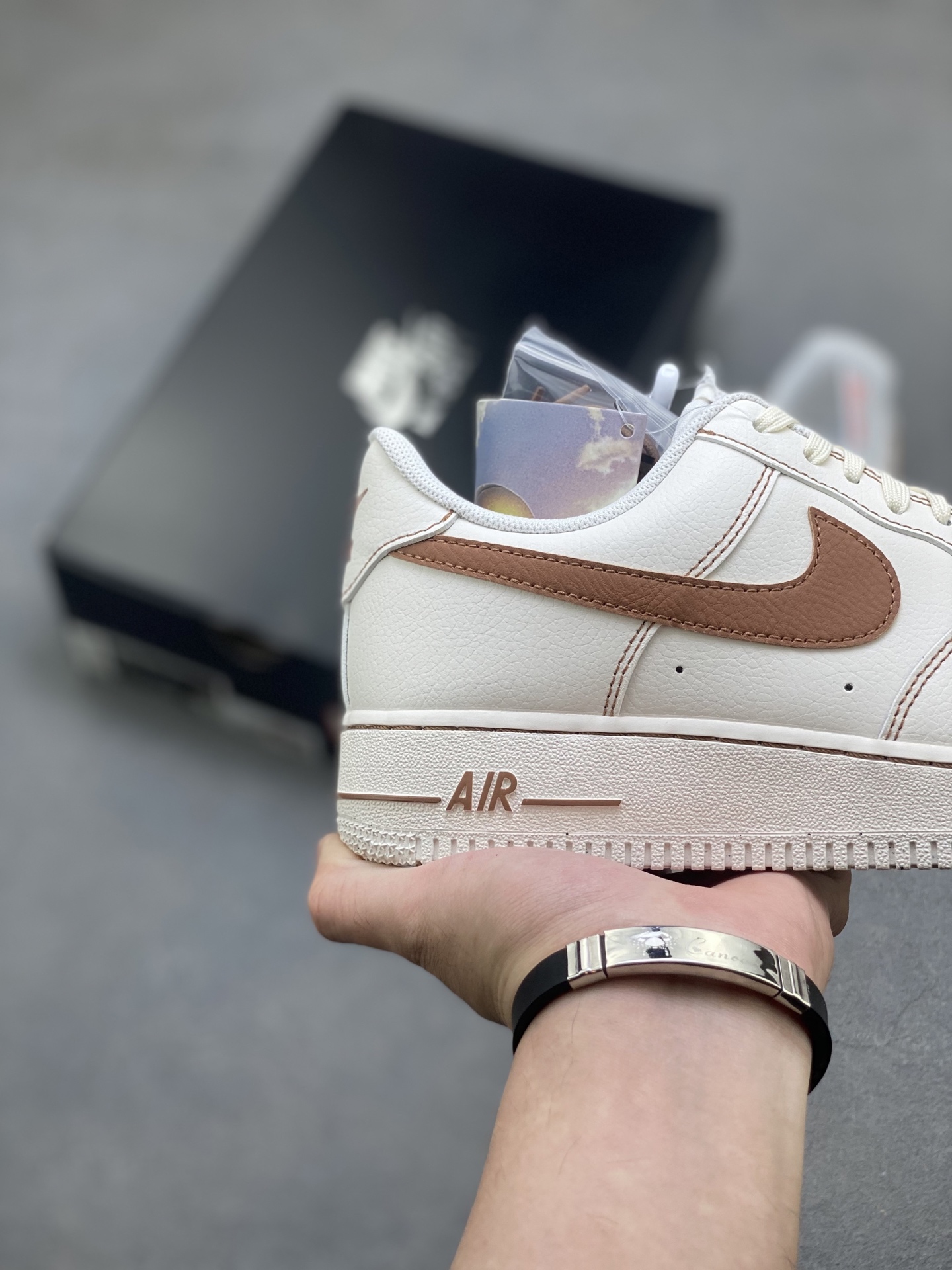 Nike Air Force 1 '07 Low Sneakers - White/Brown, All-Day Comfort 6 i1751992712886 6708 0 4