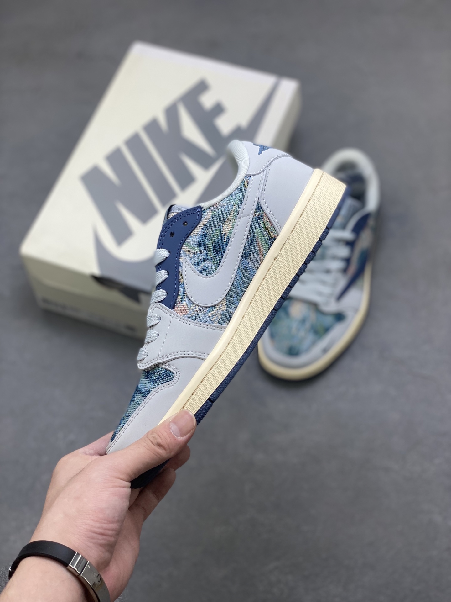 Travis Scott x Fragment Design Air Jordan 1 Low OG SP 'Grey Blue' 3 i1751993747026 7291 0 2