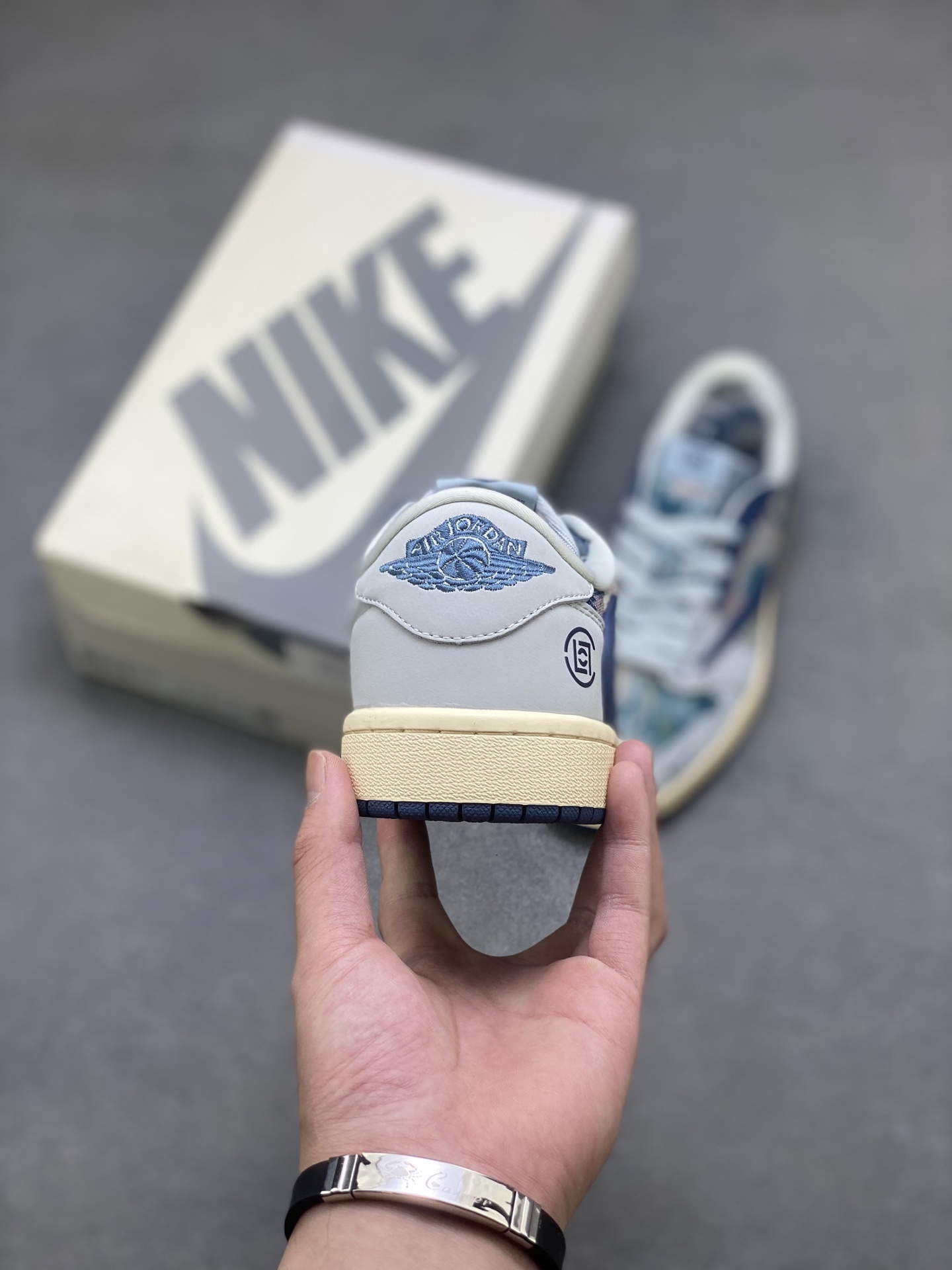 Travis Scott x Fragment Design Air Jordan 1 Low OG SP 'Grey Blue' 4 i1751993747074 5791 0 3