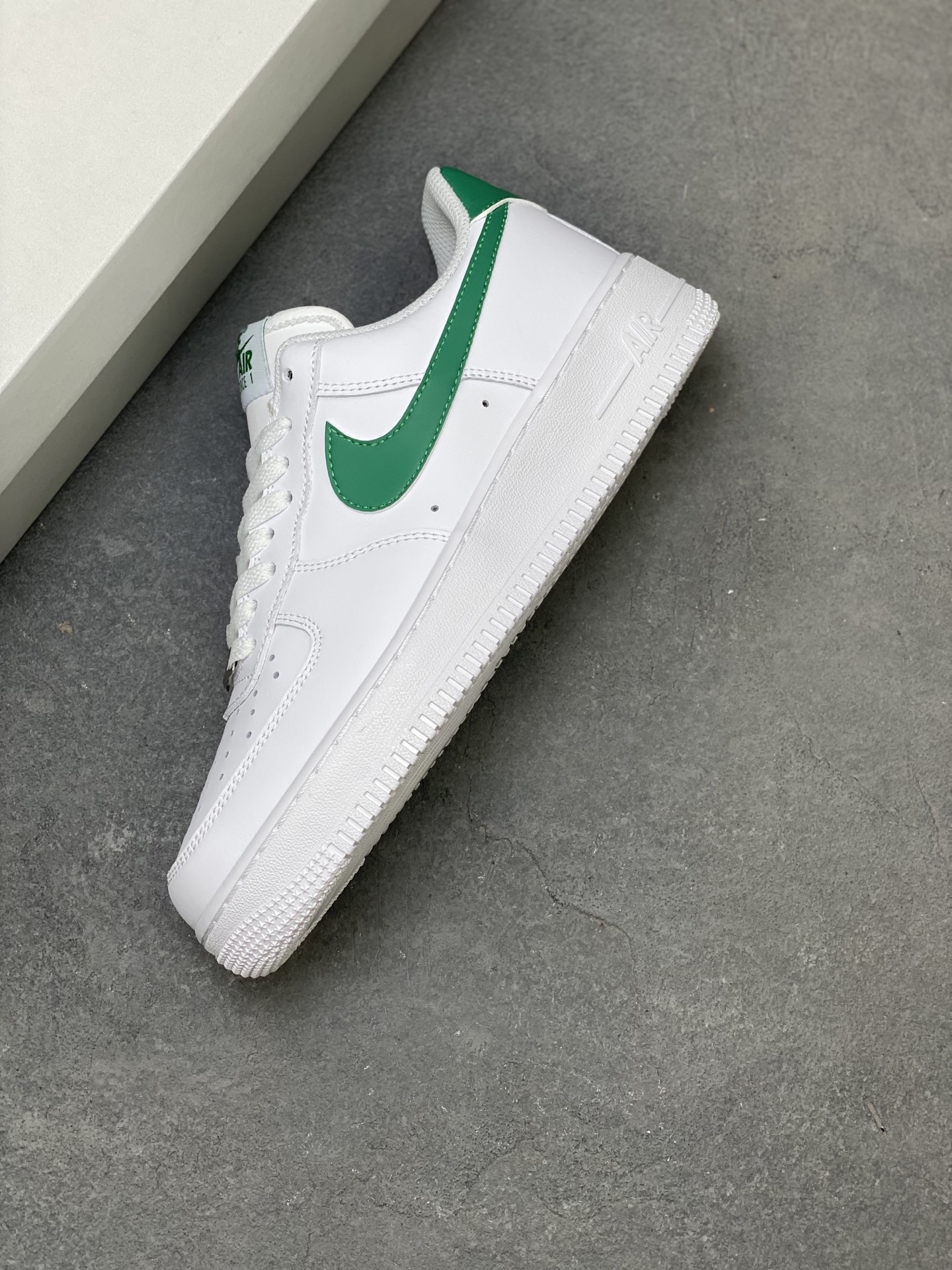 Nike Air Force 1 '07 Low White/Green Sneakers FJ4146-121 Limited Edition 8 i1752854553332 4993 0 6