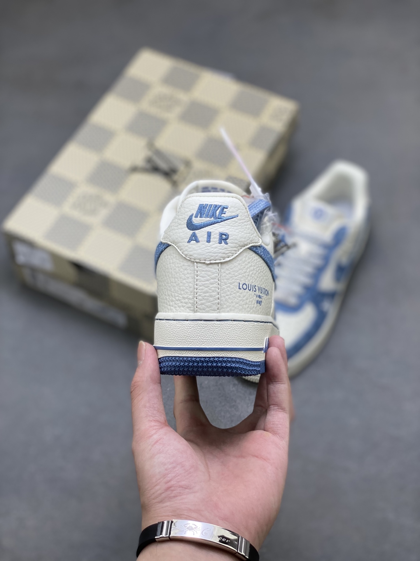 Nike Air Force 1 '07 Low Louis Vuitton Custom Sneakers - Limited Edition 5 i1752854657415 2070 0 3
