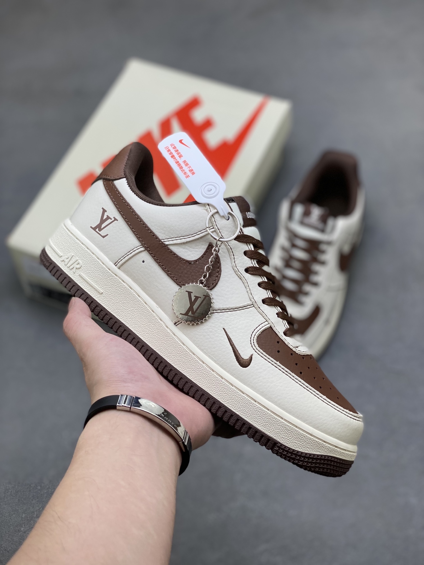 Nike Air Force 1 '07 Low Brown Leather Accents Sneakers Limited Edition 2 i1752854690243 7153 0 0