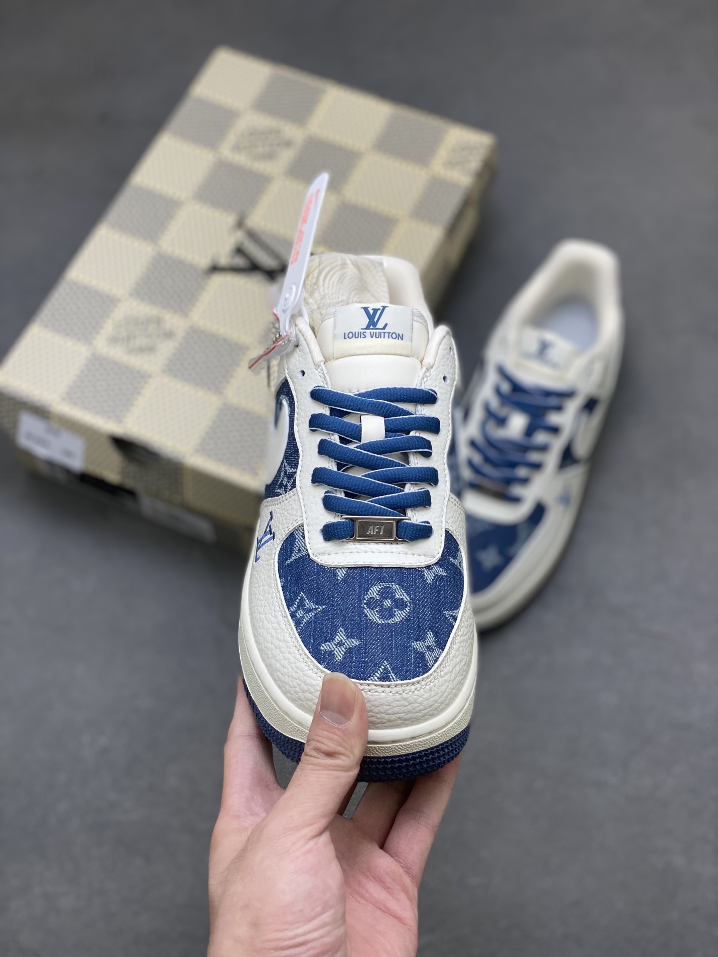 Nike Air Force 1 '07 Low Louis Vuitton Custom Sneakers Limited Edition 3 i1753113757045 7133 0 1