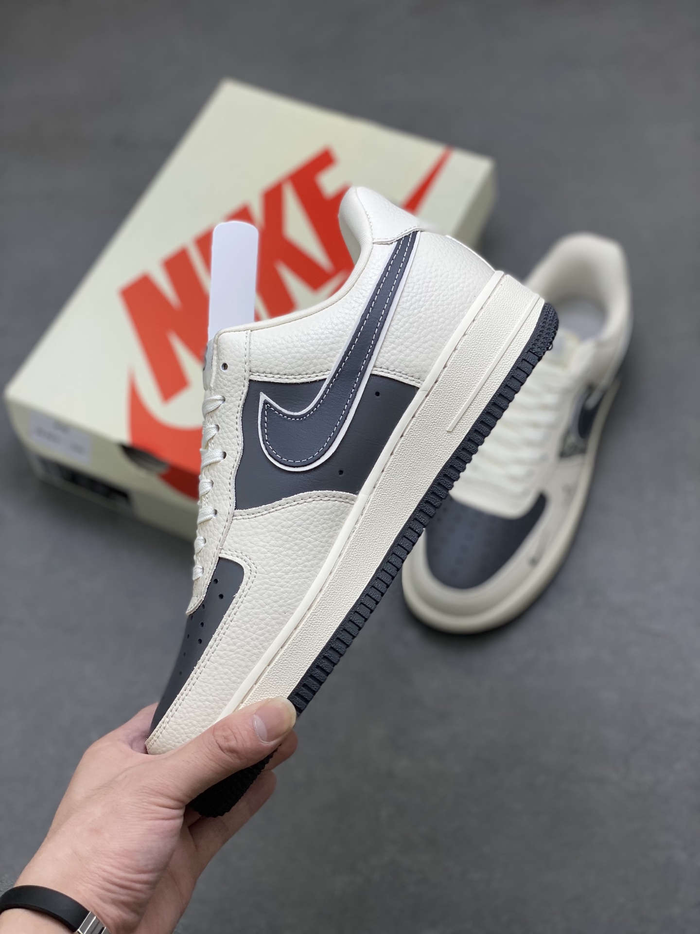 Nike Air Force 1 '07 Low Sneakers - Limited Edition Design 4 i1753113799337 8915 0 2