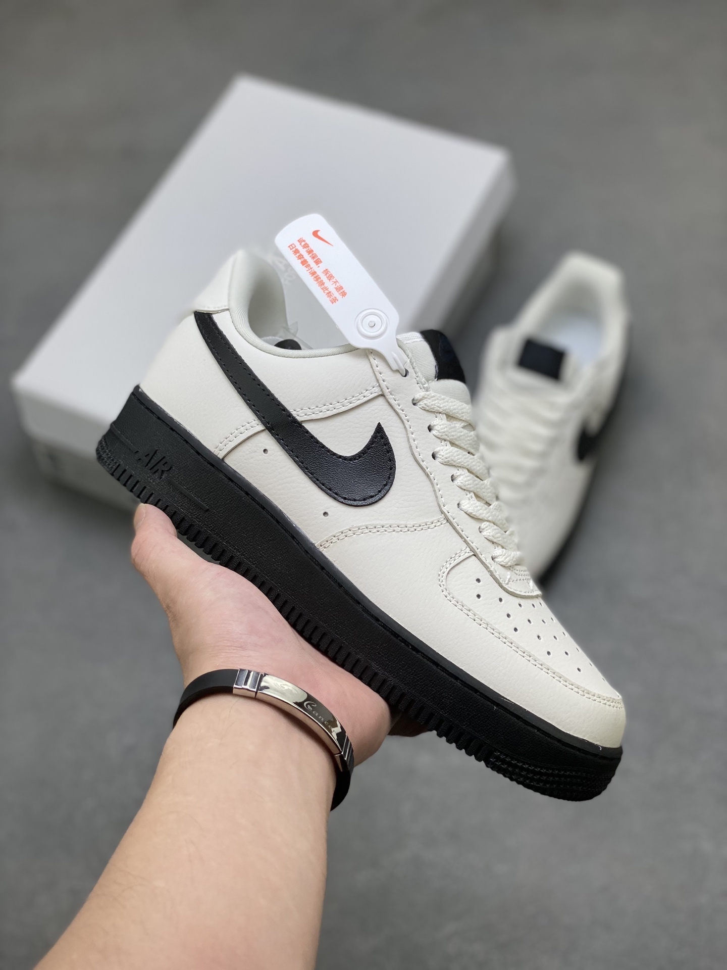 Nike Air Force 1 '07 Low Cream/Black Casual Shoes HJ7180-030 2 i1753113968489 4160 0 0