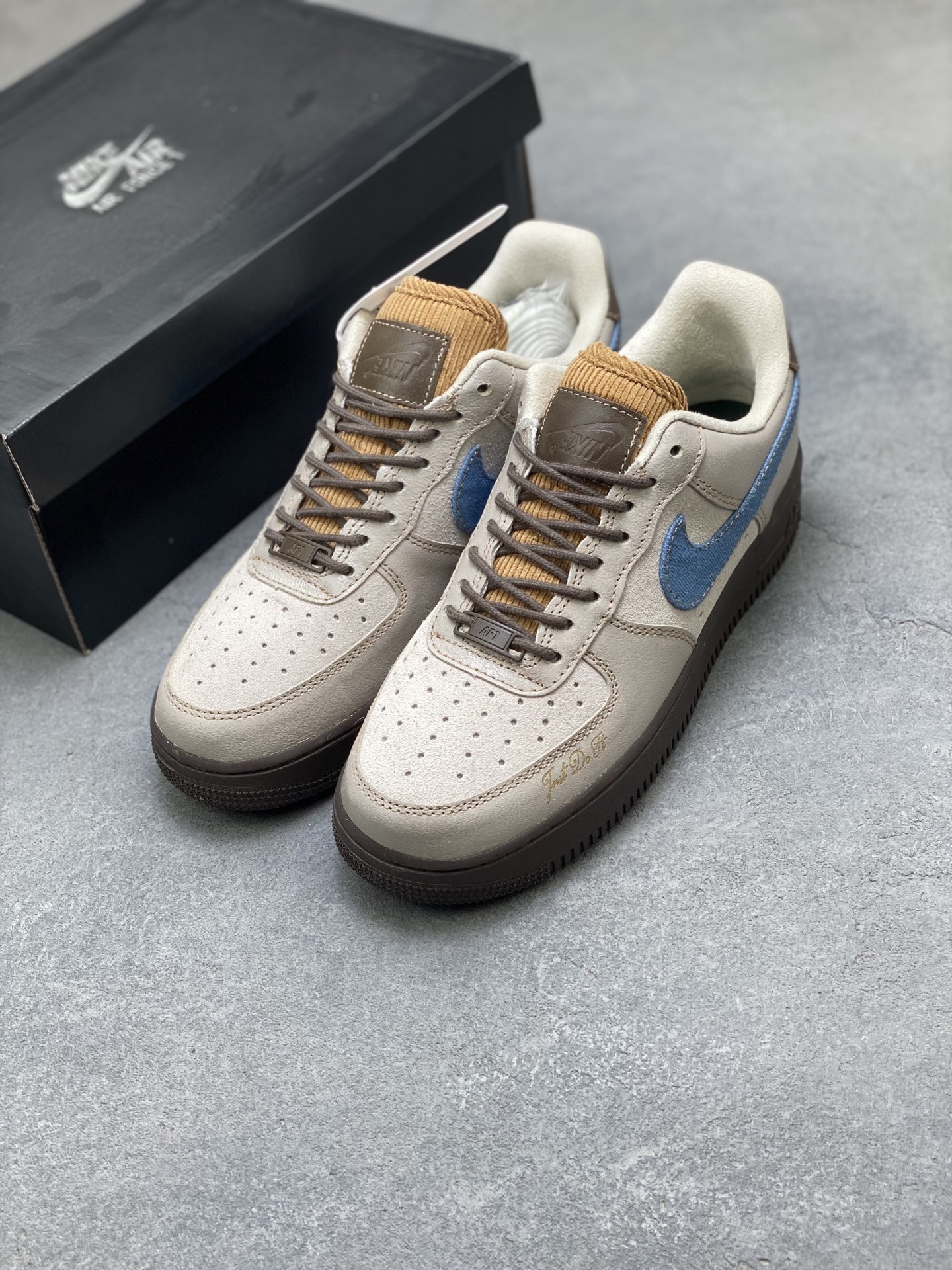 Nike Air Force 1 '07 Low HQ3458-142- Original Design & Comfortable 9 i1753114043018 100 0 7