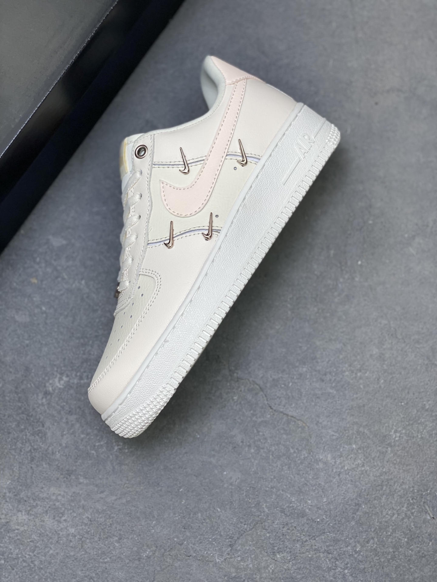 Nike Air Force 1 '07 Low FV8110-181 Ivory with Hook Detail 8 i1753114120963 6853 0 6
