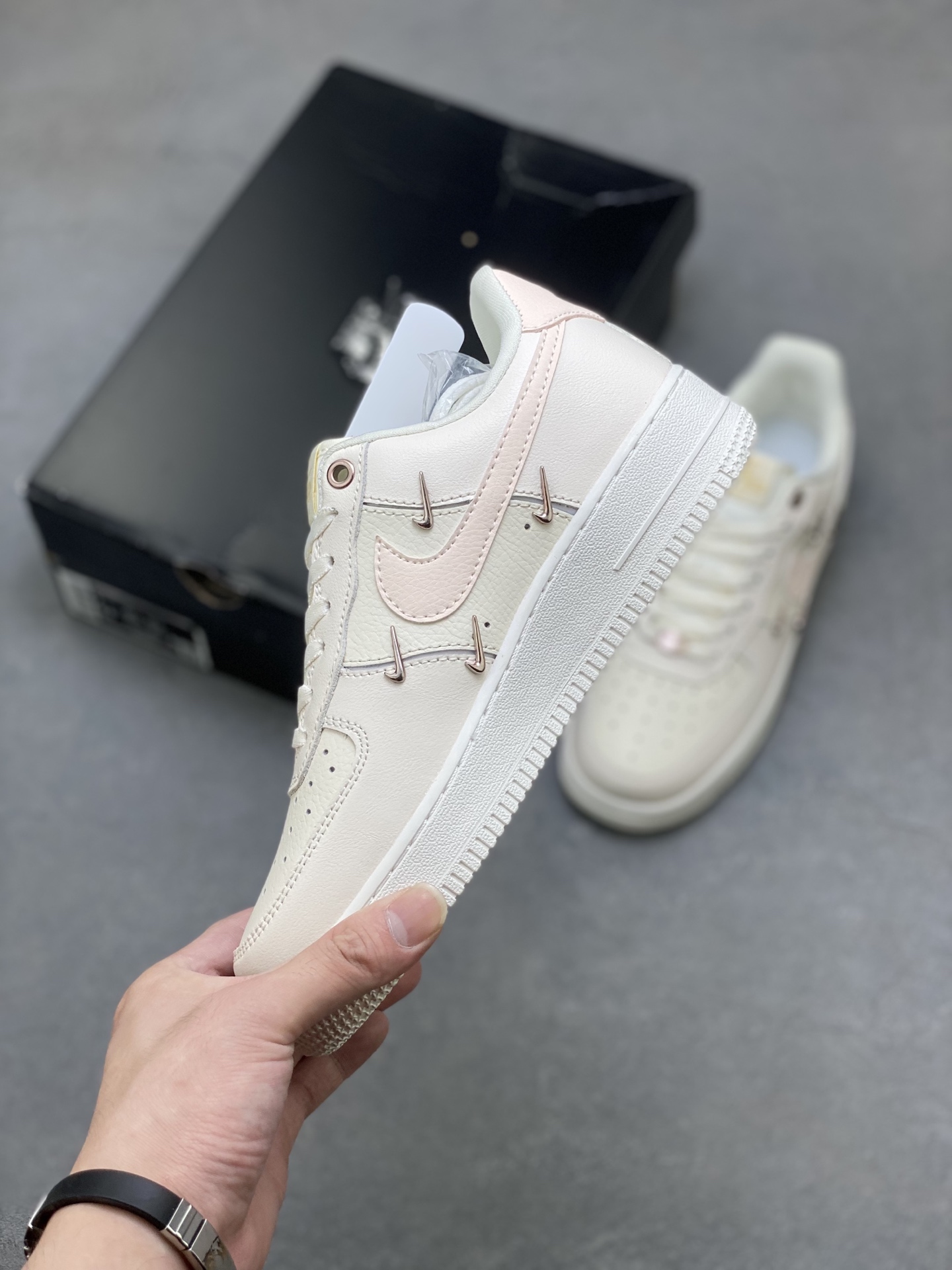 Nike Air Force 1 '07 Low FV8110-181 Ivory with Hook Detail 4 i1753114122836 5807 0 2
