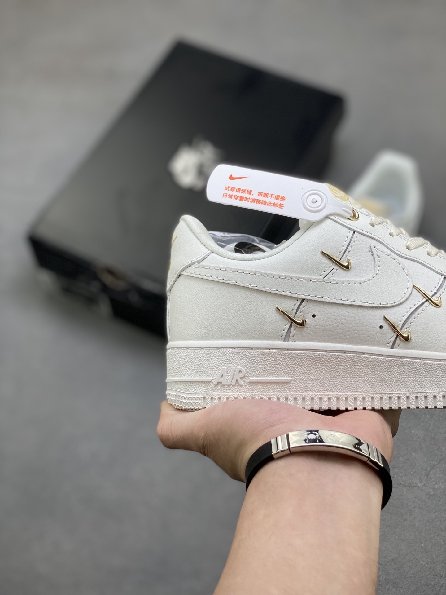 Nike Air Force 1 '07 Low Cream White/Gold Accents - Premium Comfort 6 i1753114162928 3718 0 4