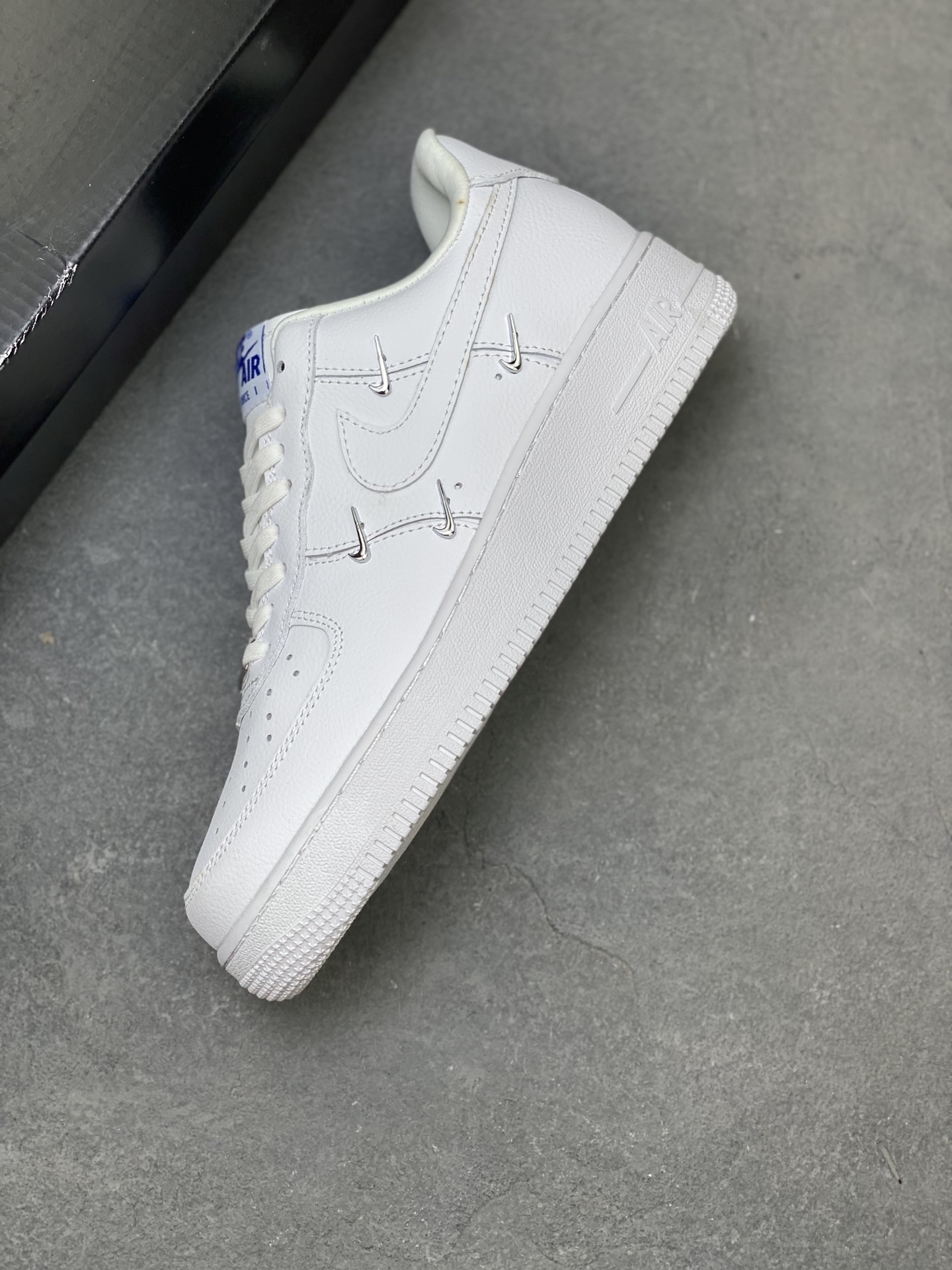 Nike Air Force 1 '07 Low White/Blue Stitching CT1990-100 Sneakers 8 i1753114190882 4386 0 6