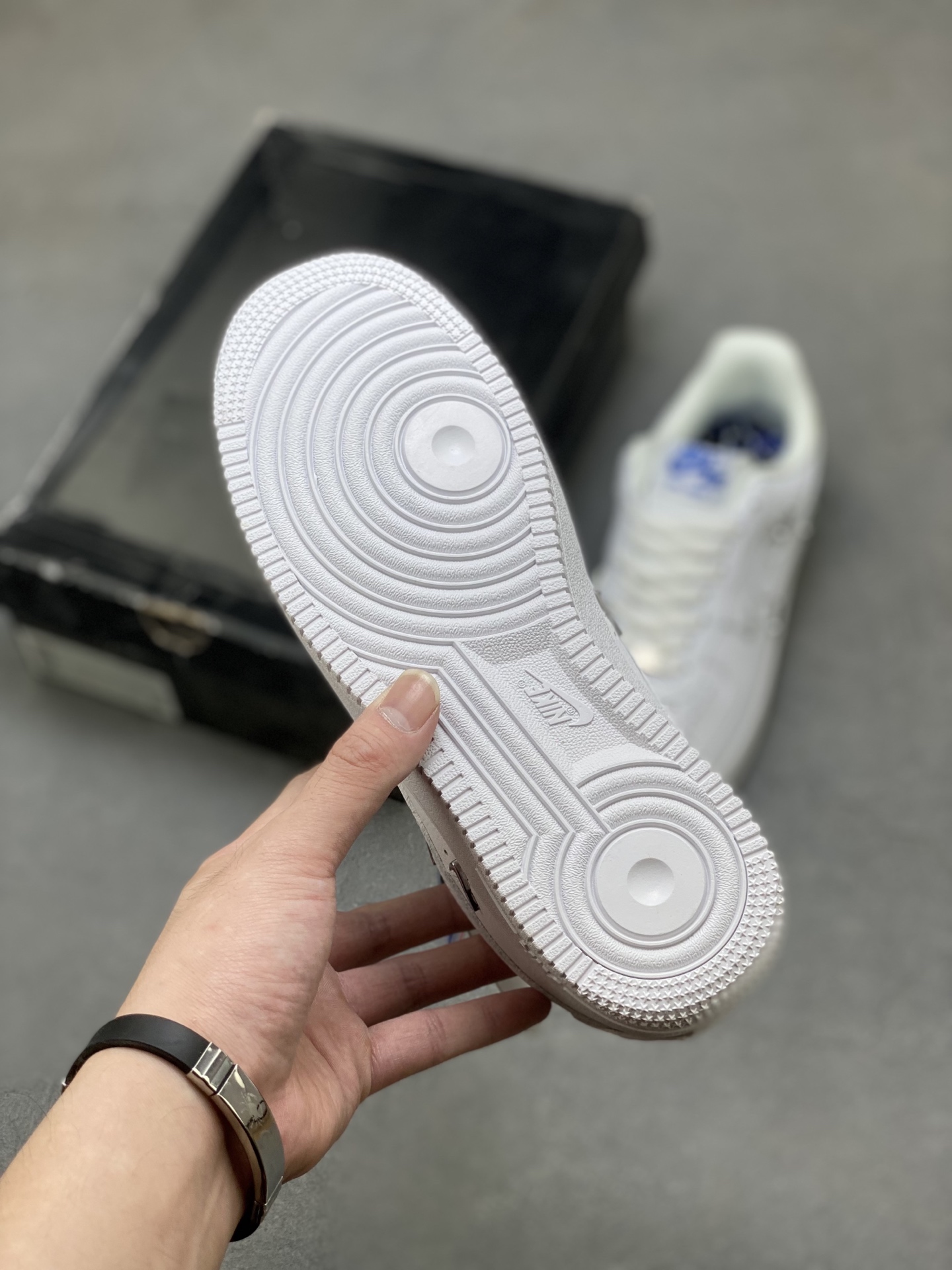 Nike Air Force 1 '07 Low White/Blue Stitching CT1990-100 Sneakers 7 i1753114202760 4991 0 5