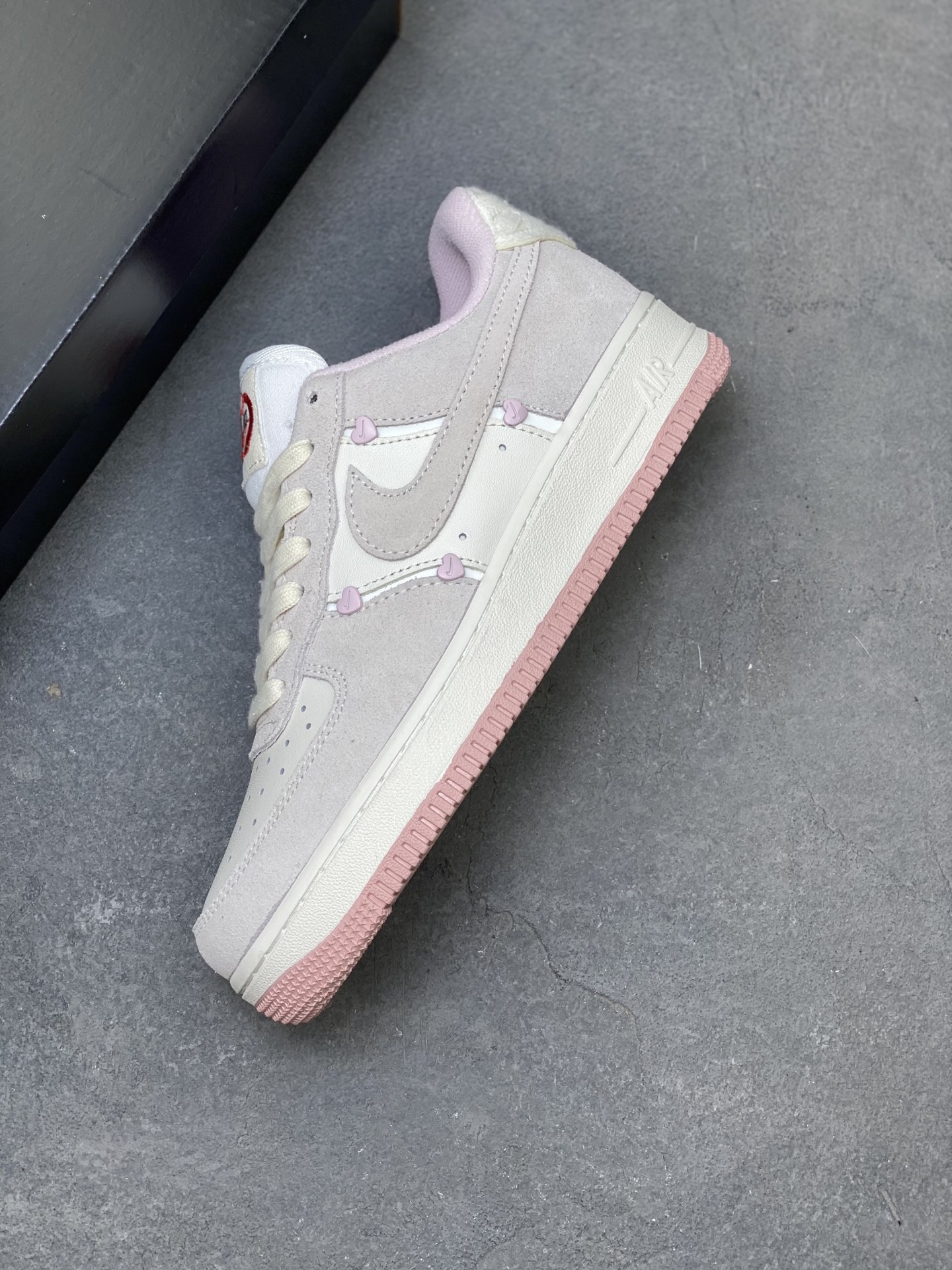 Nike Air Force 1 '07 Low HV5992-111 - Premium Comfort & Style 8 i1753114325772 1855 0 6